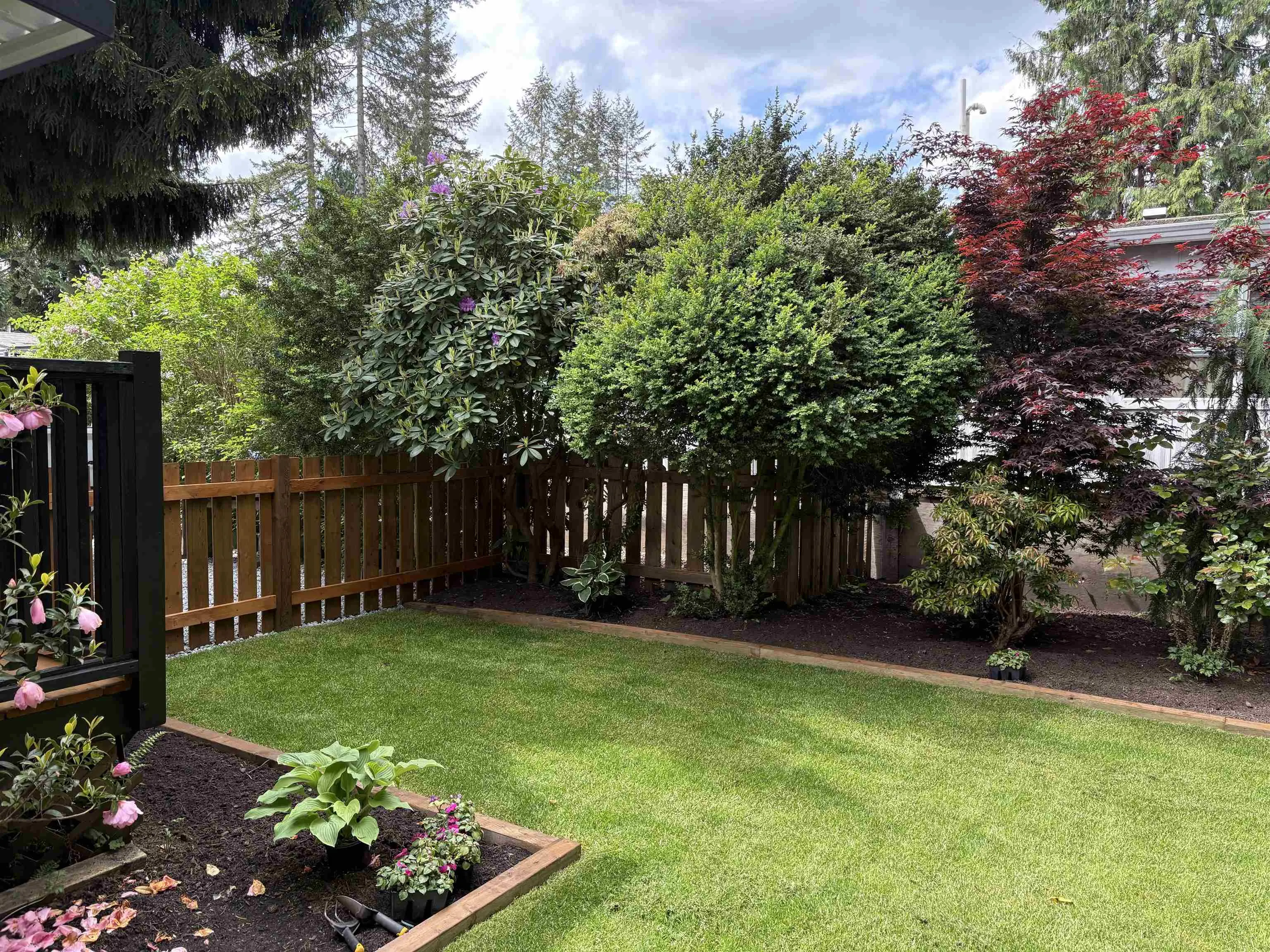 33 23325 Calvin Crescent