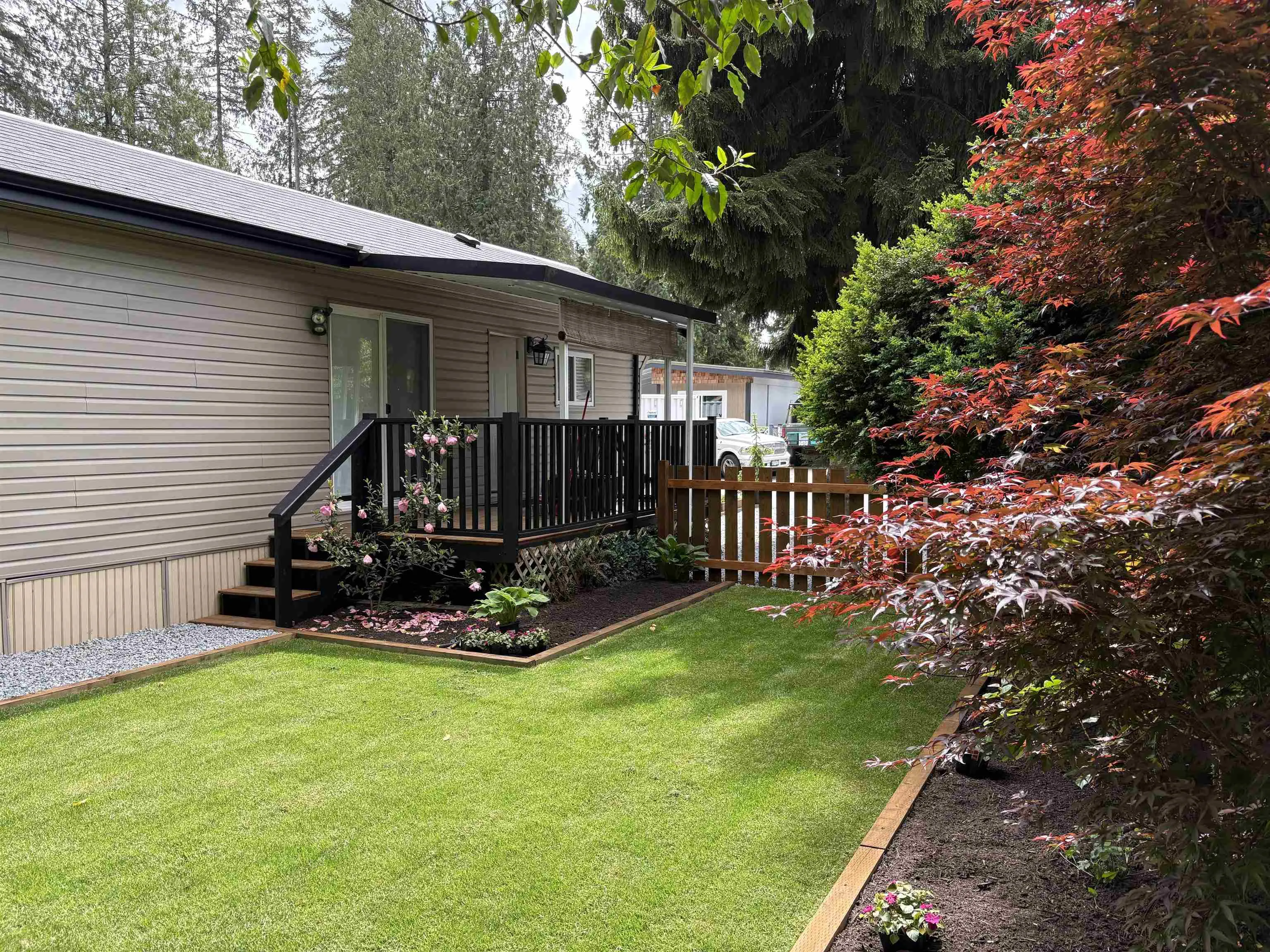 33 23325 Calvin Crescent