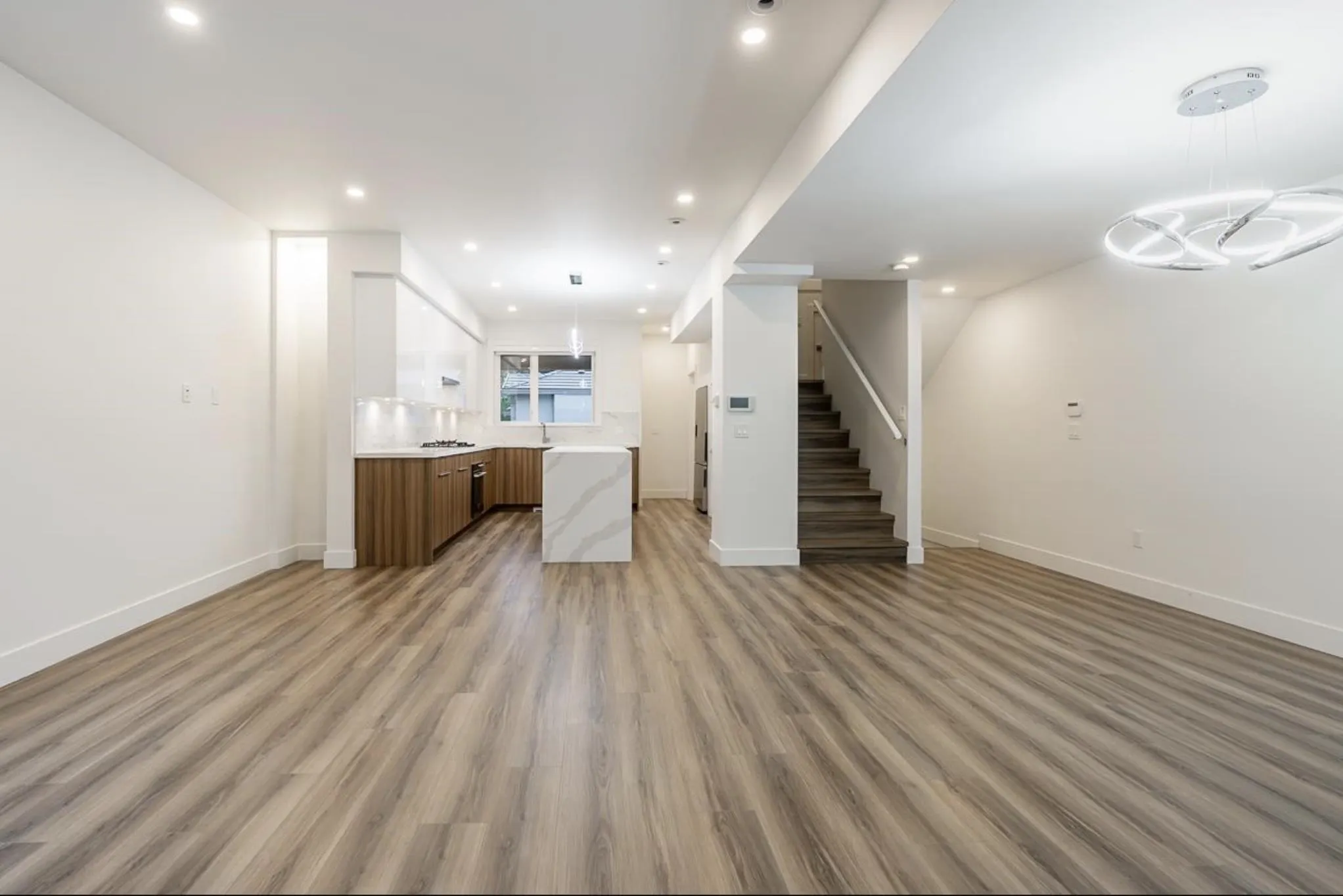 9 5858 132 Street