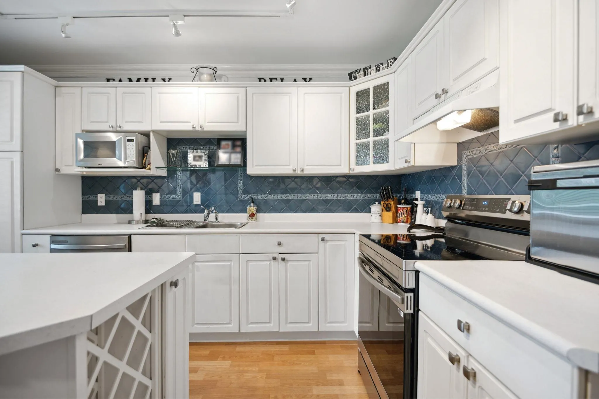 119 3031 Williams Road