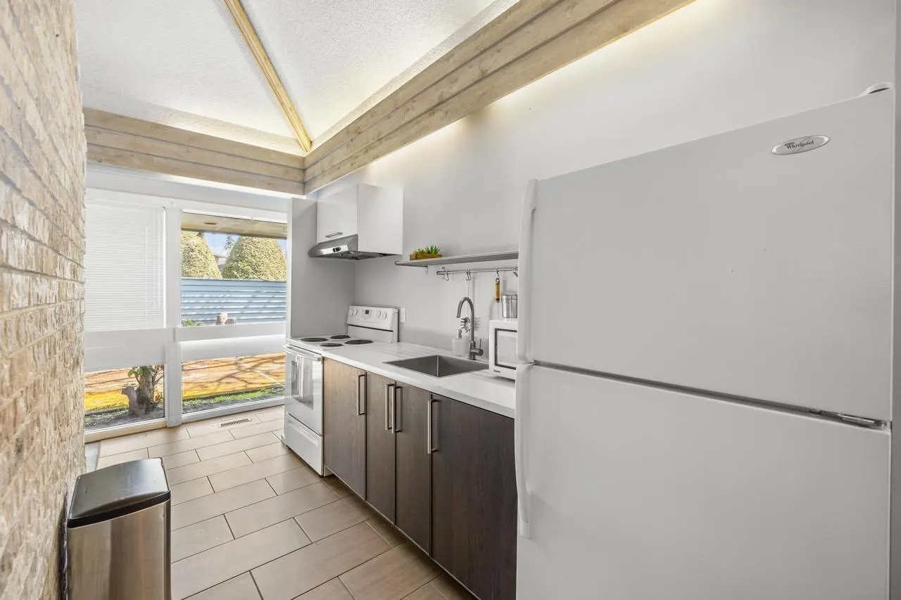 119 3031 Williams Road