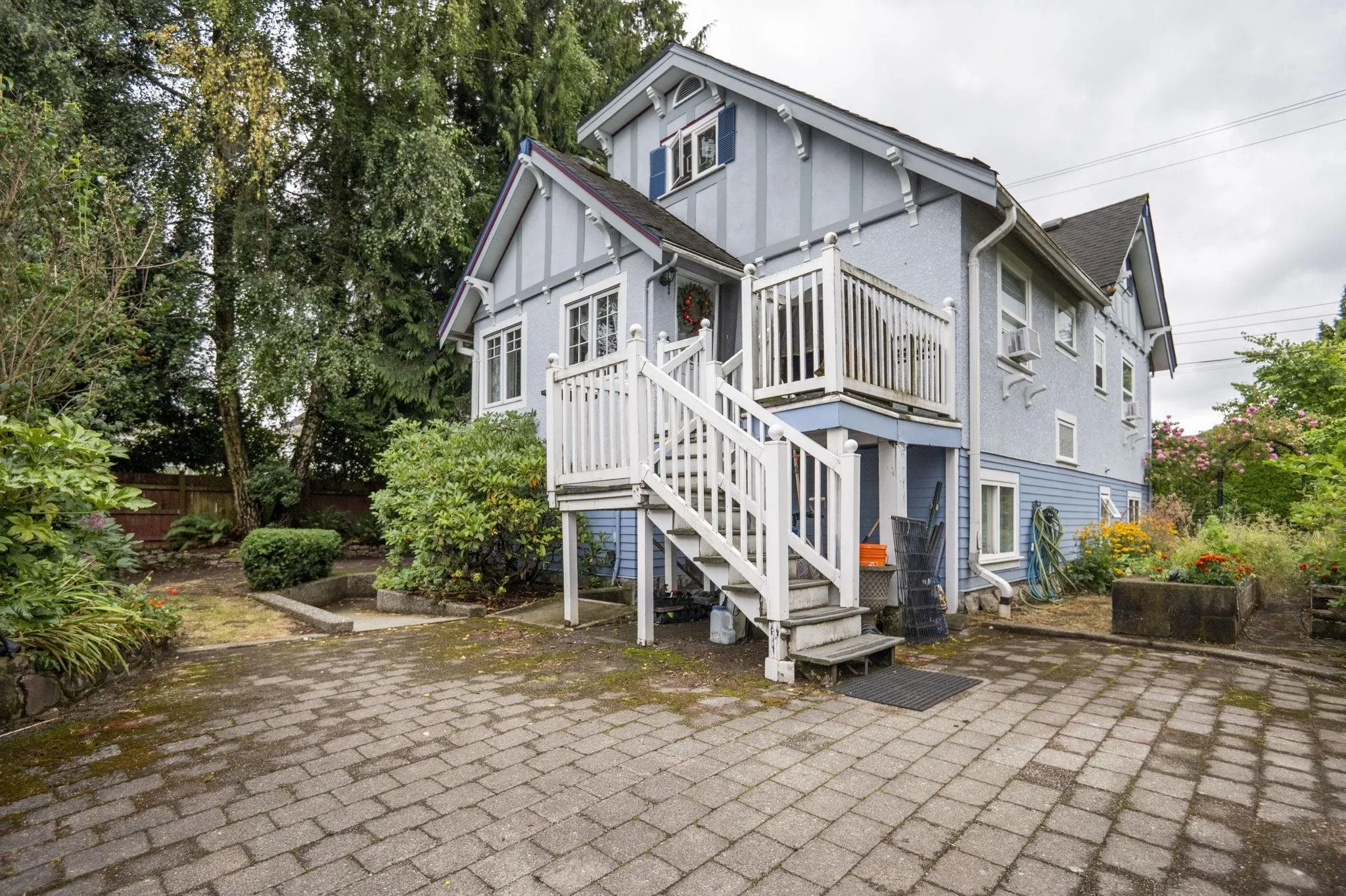 831 Second Street