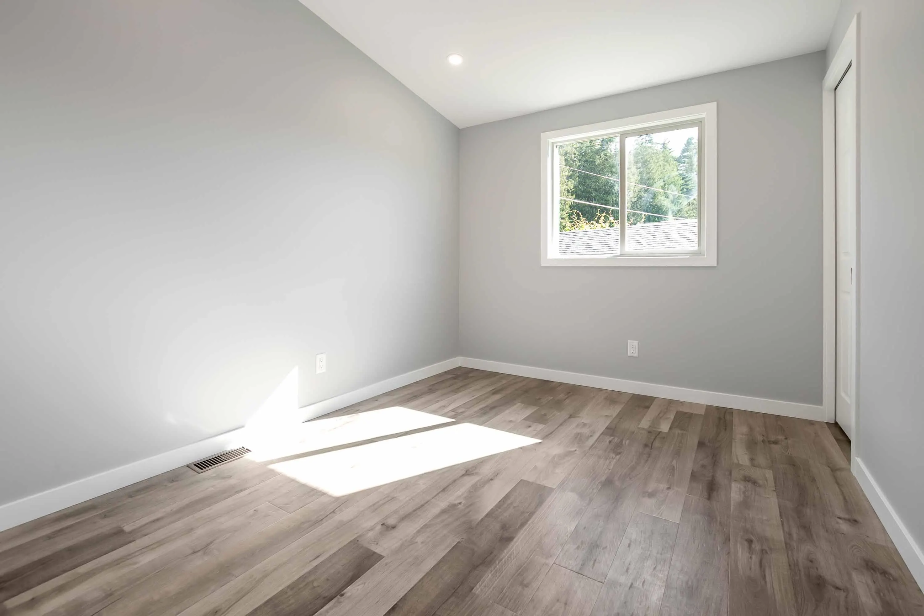 102 45640 Watson Road