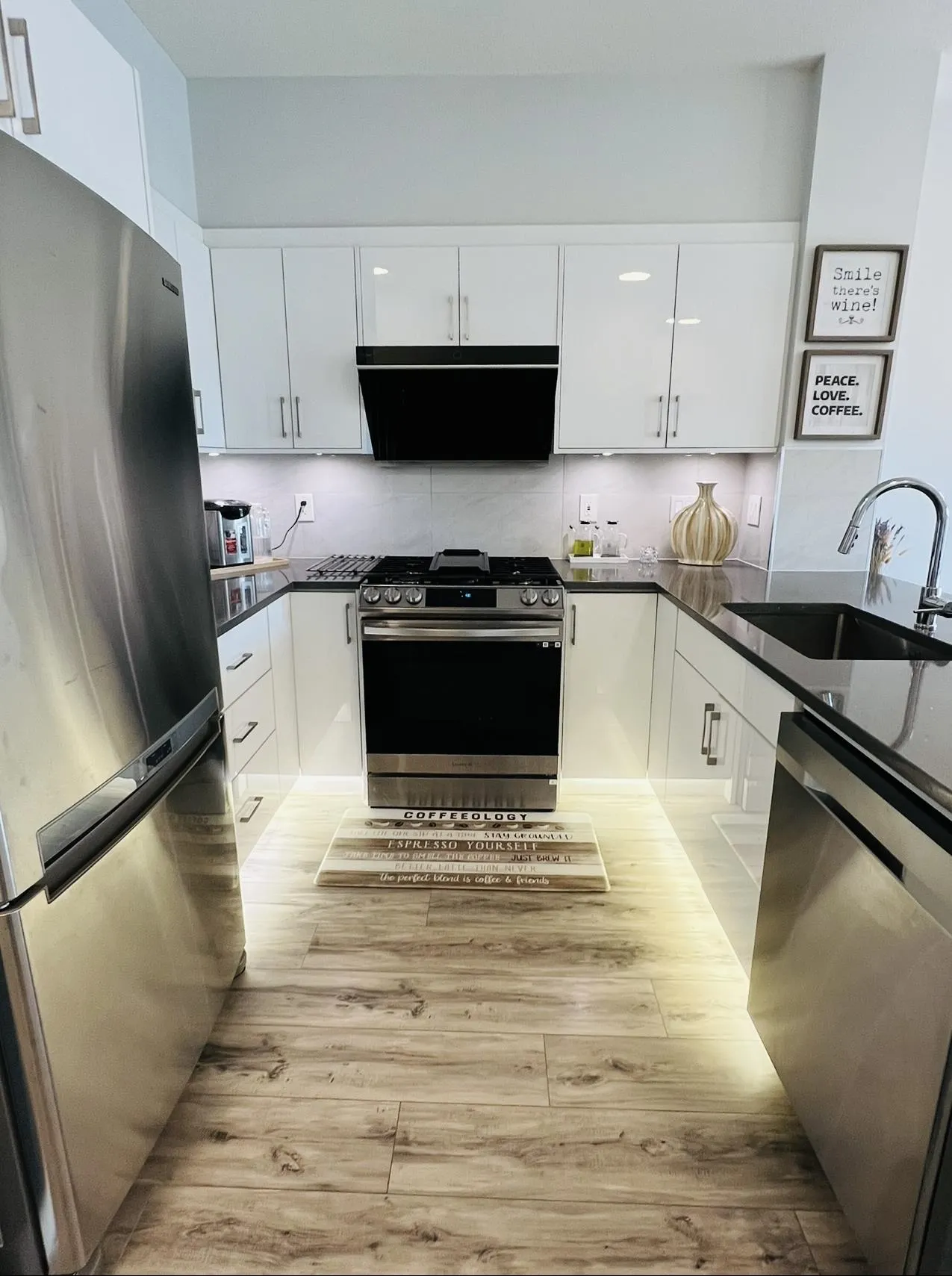 407 1153 Kensal Place