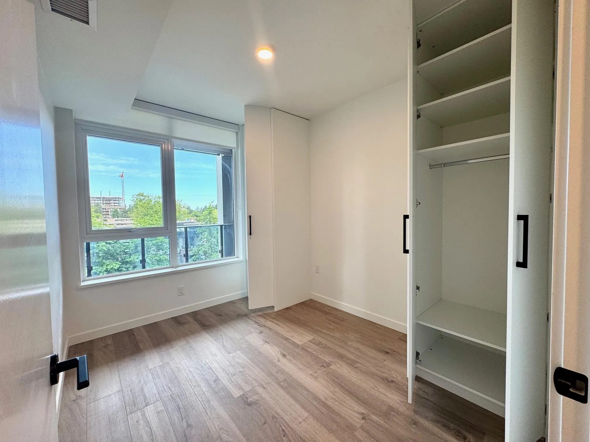 612 10448 University Drive