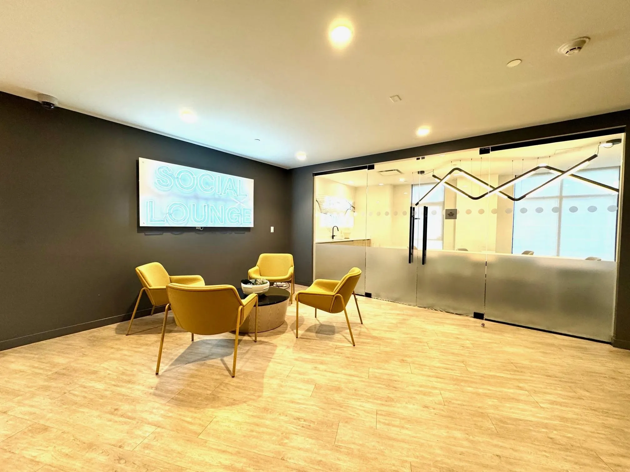 612 10448 University Drive