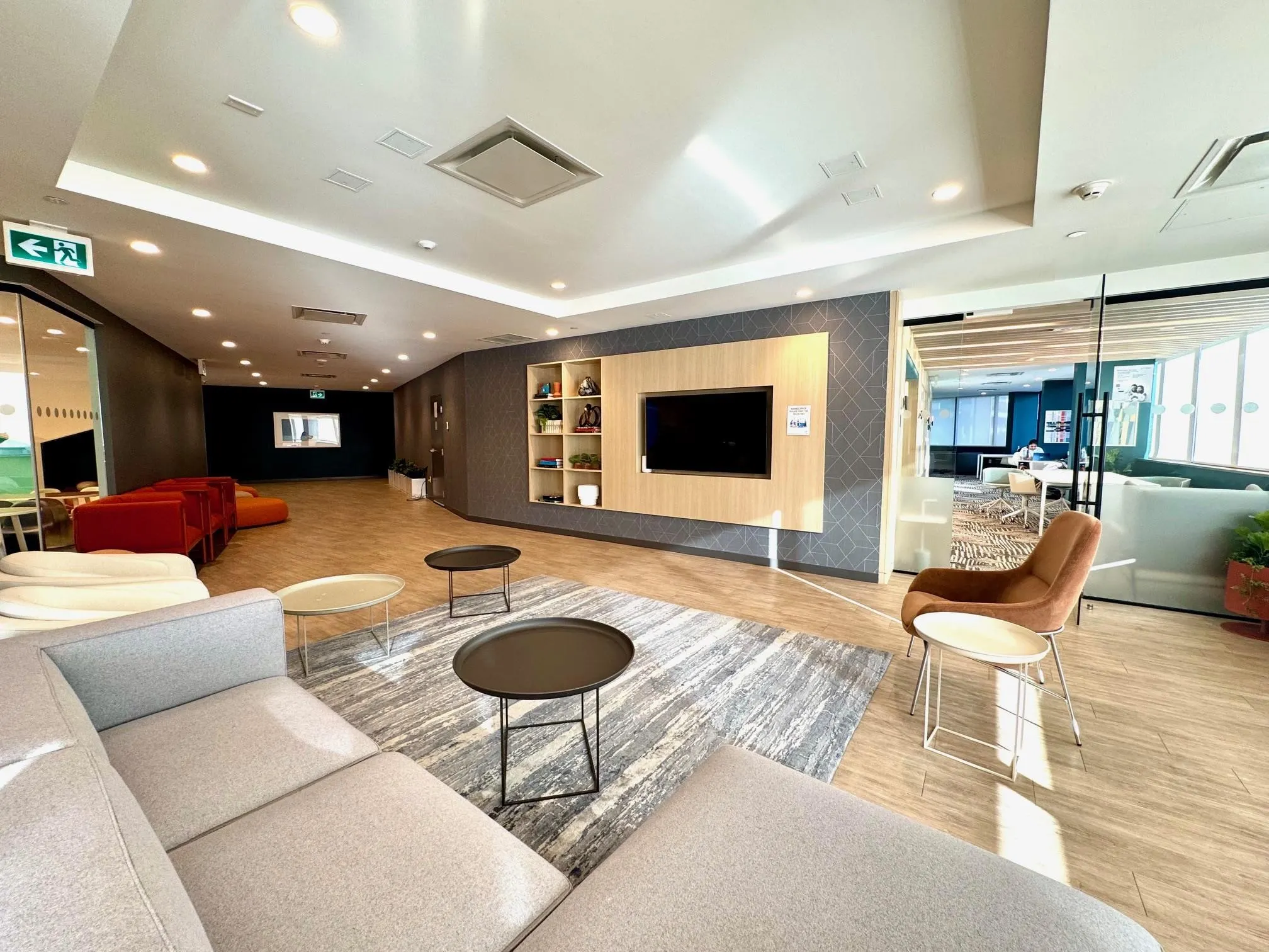 612 10448 University Drive