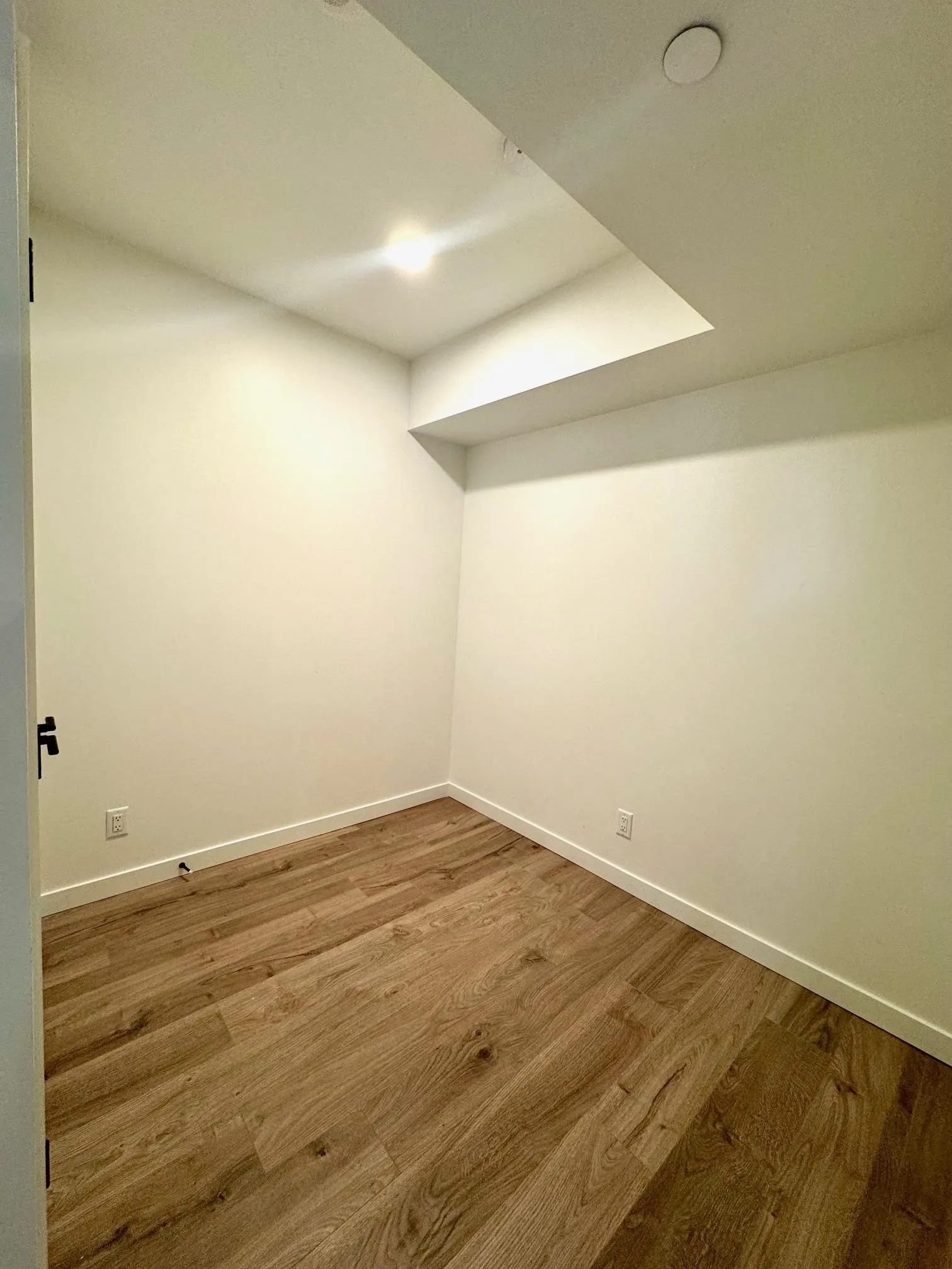 612 10448 University Drive