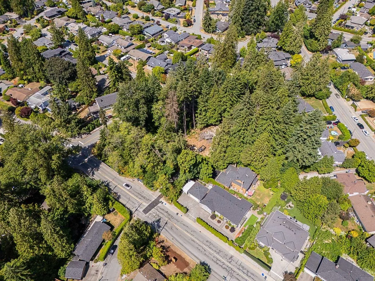 1160 Ridgewood Drive