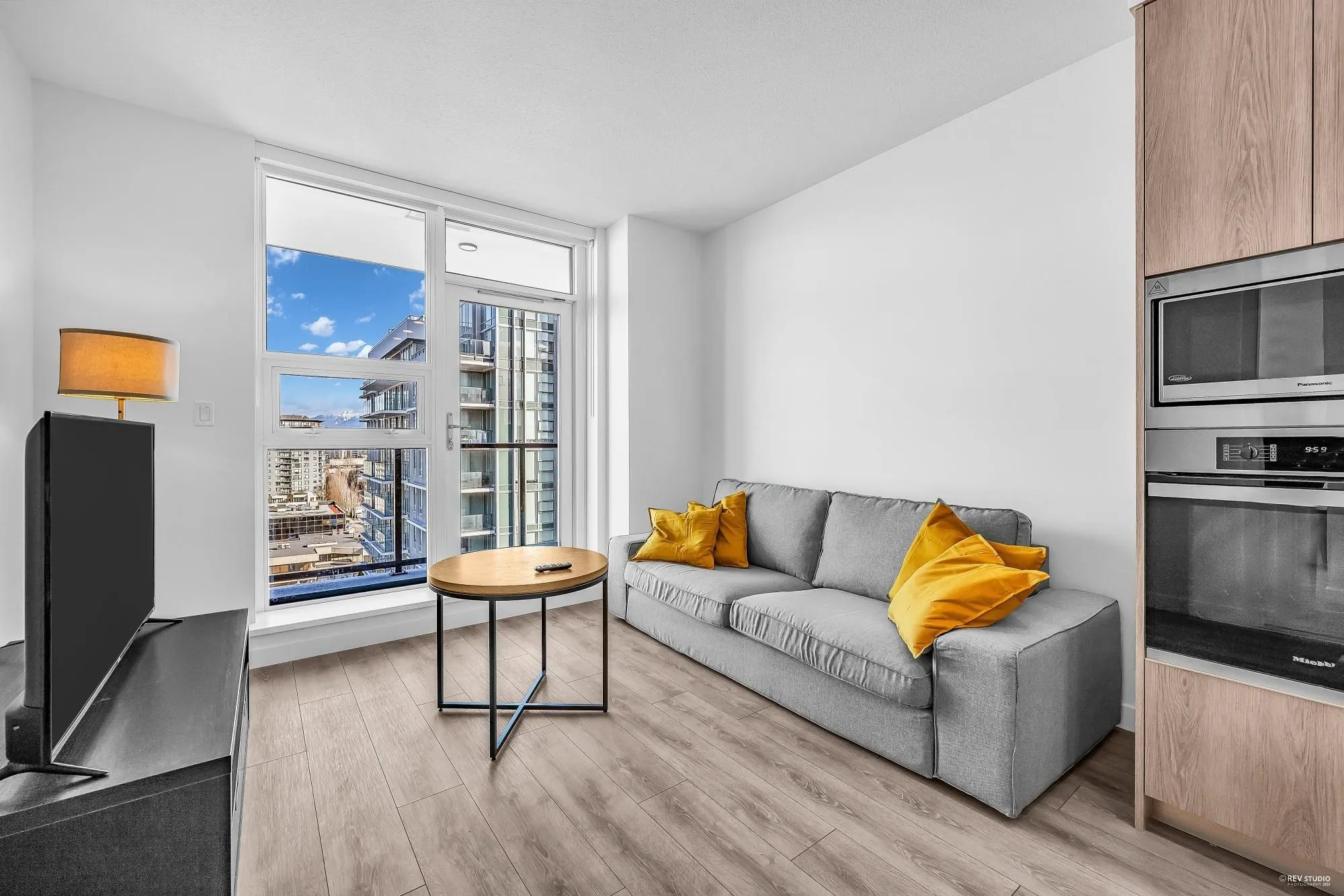 1204 6633 Buswell Street
