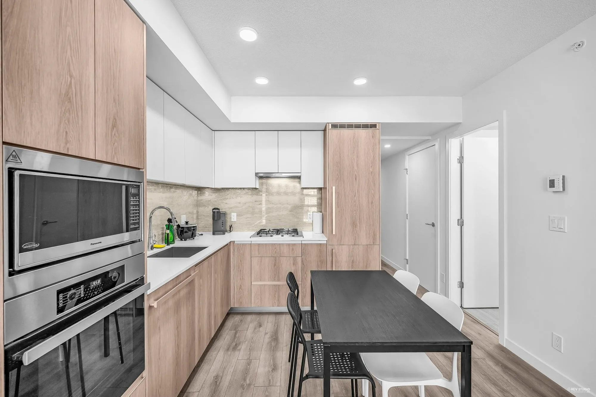 1204 6633 Buswell Street