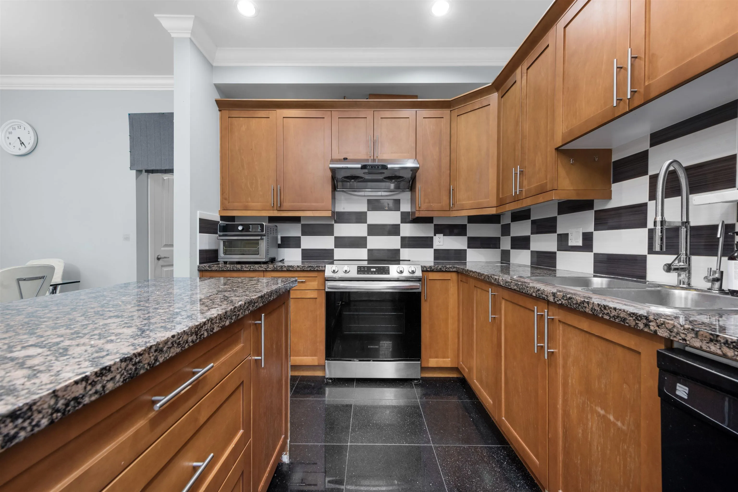 16 22788 Westminster Highway