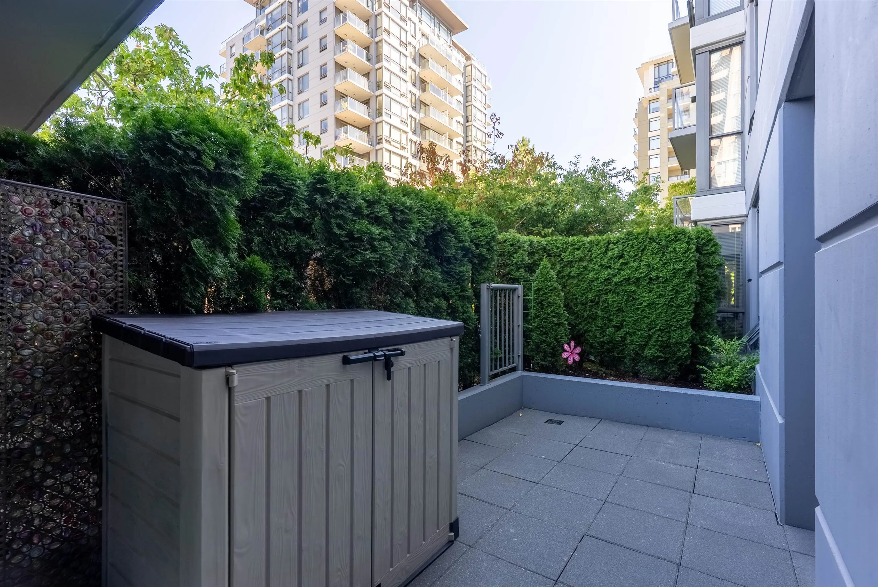 512 8100 Saba Road