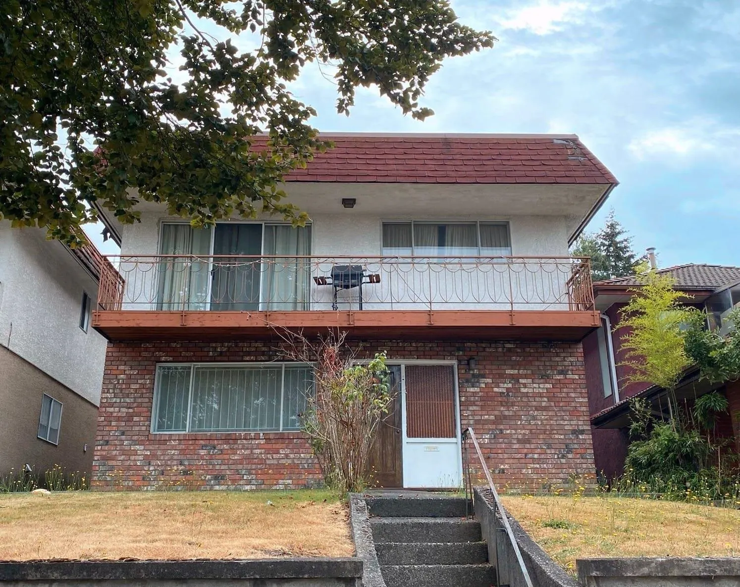 4632 Nanaimo Street