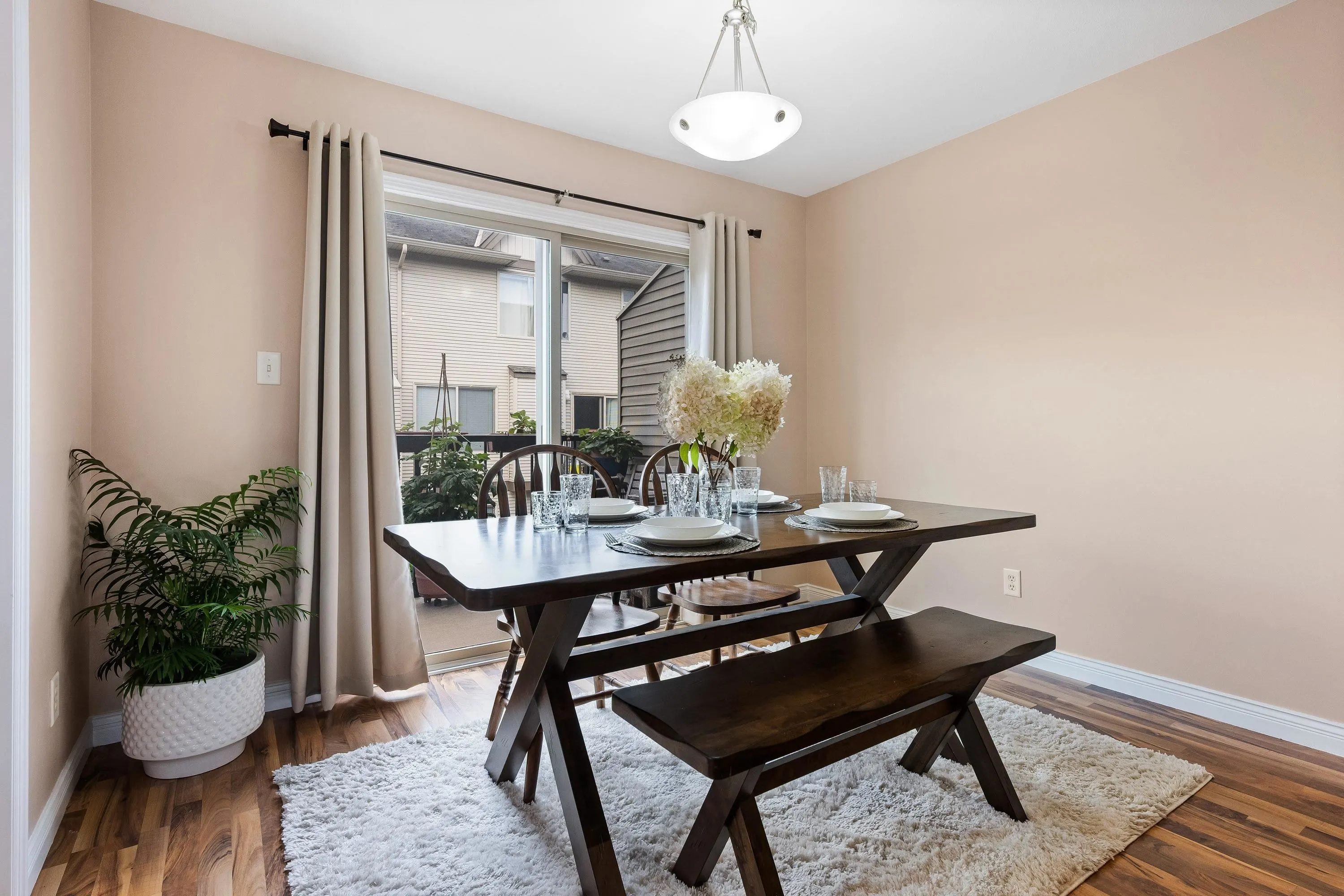 73 5556 Peach Road