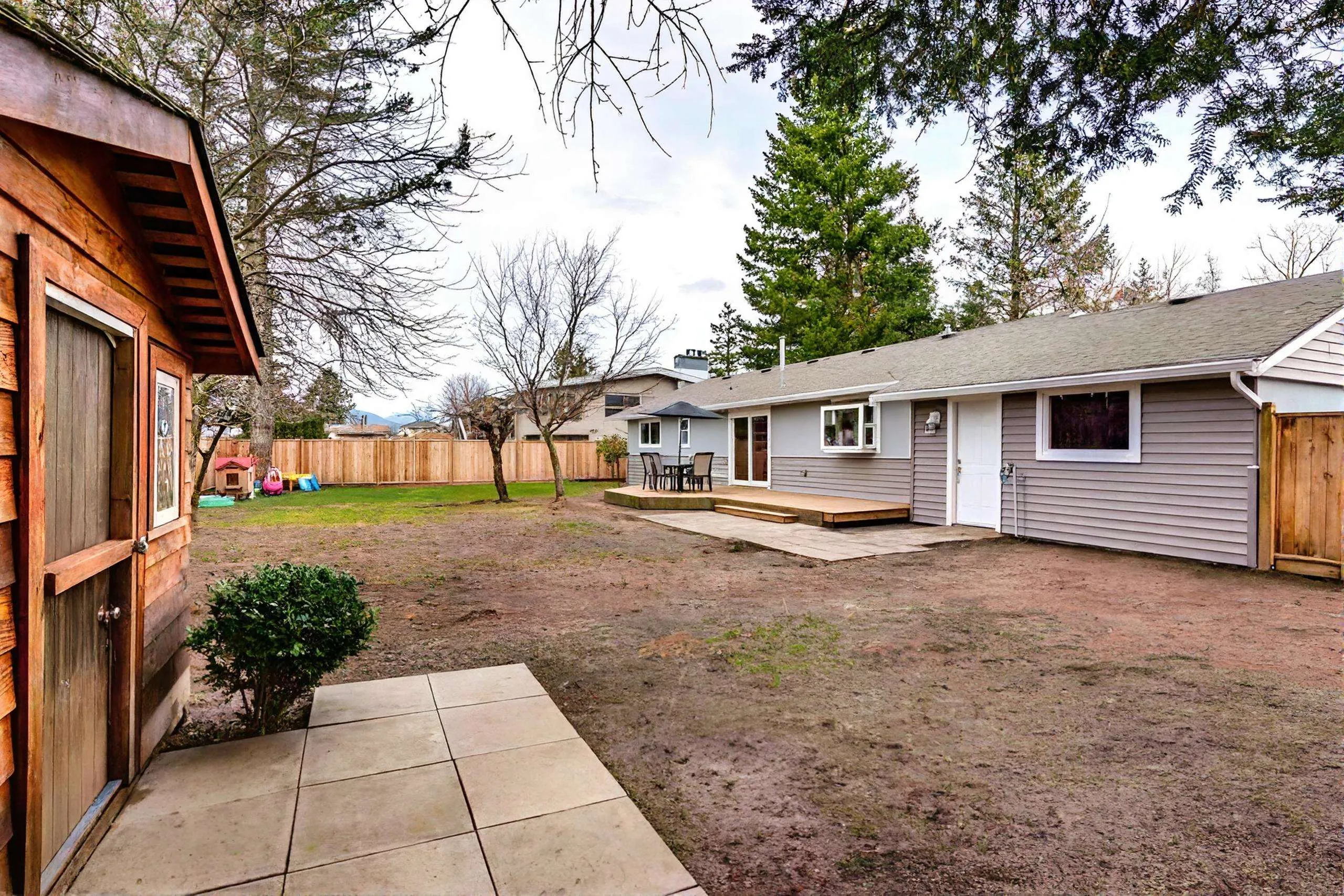 7413 Leary Crescent