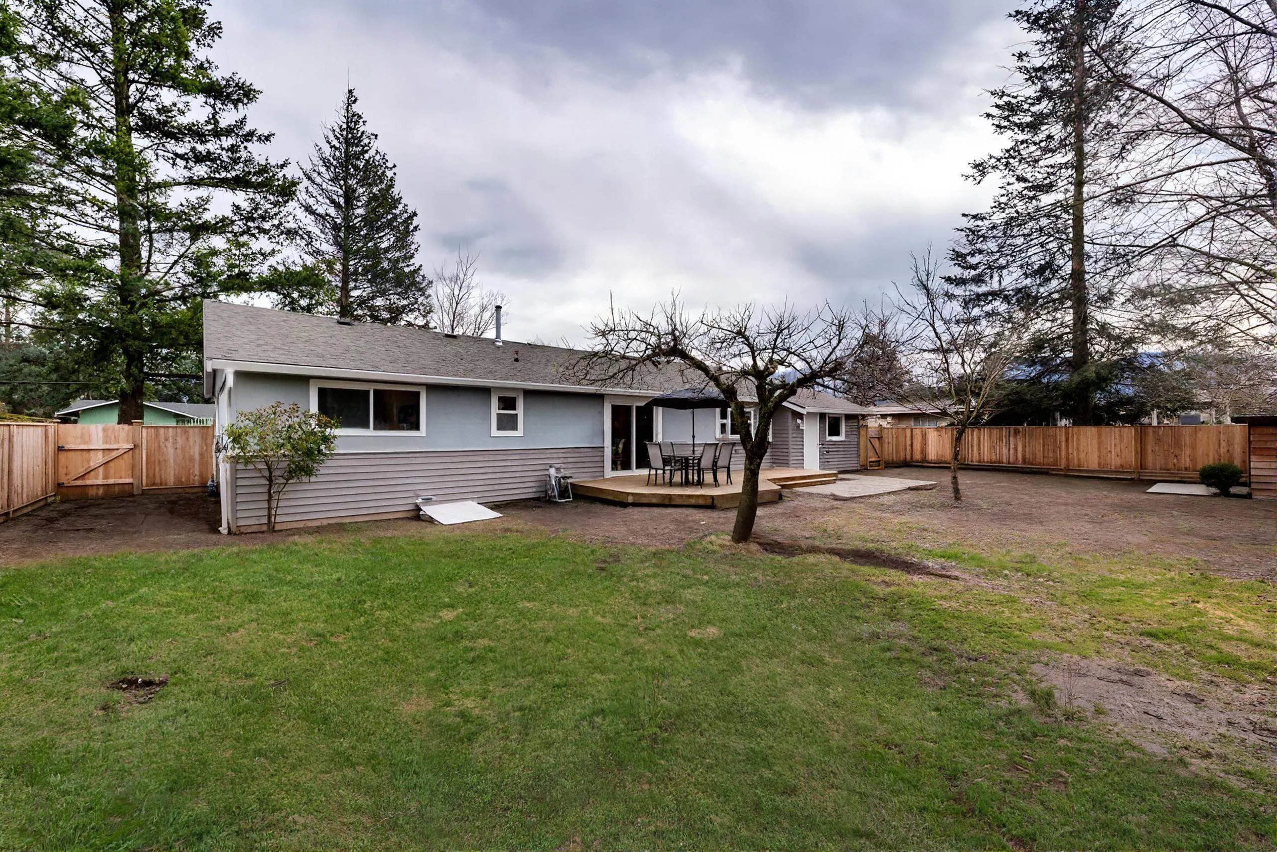 7413 Leary Crescent