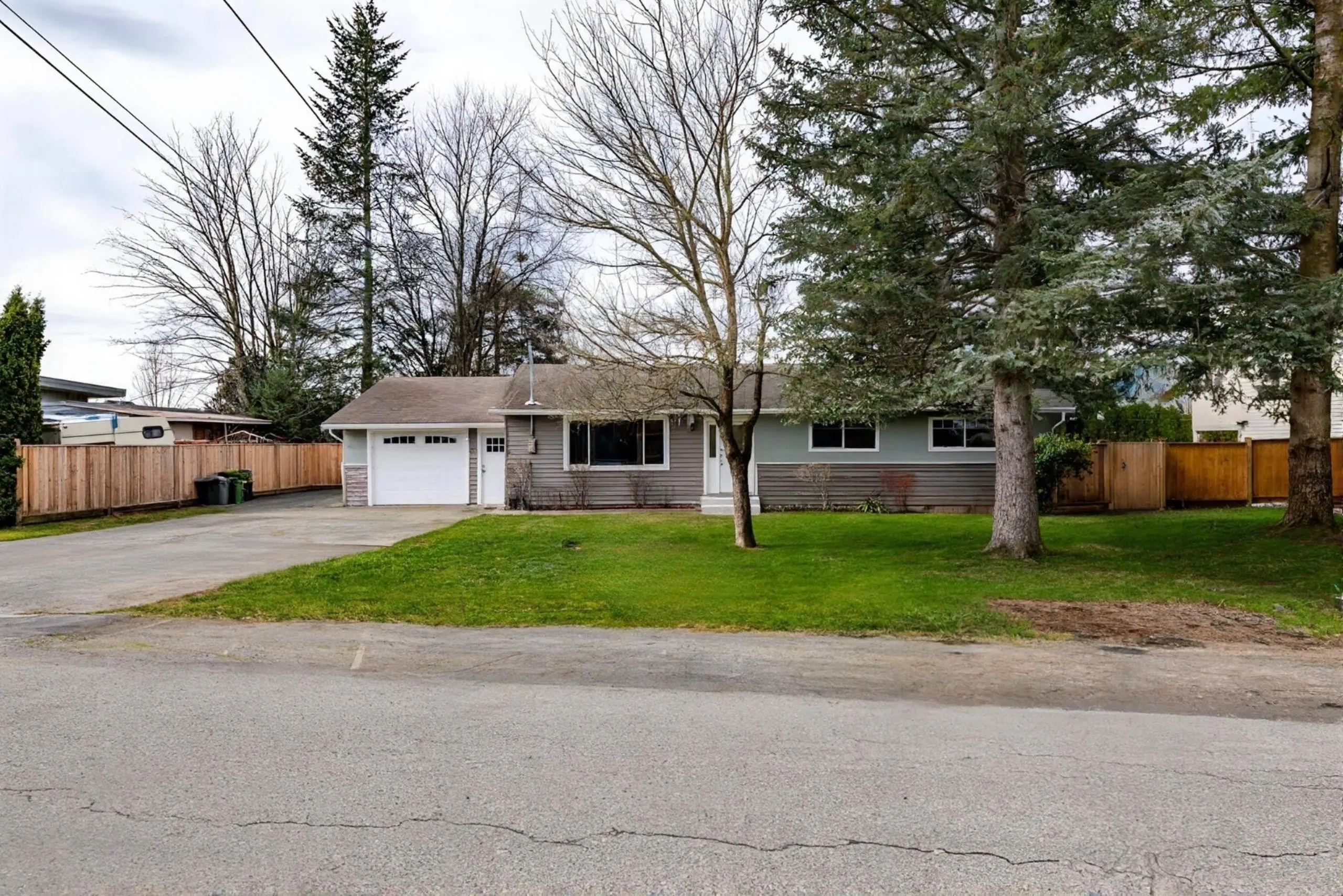 7413 Leary Crescent