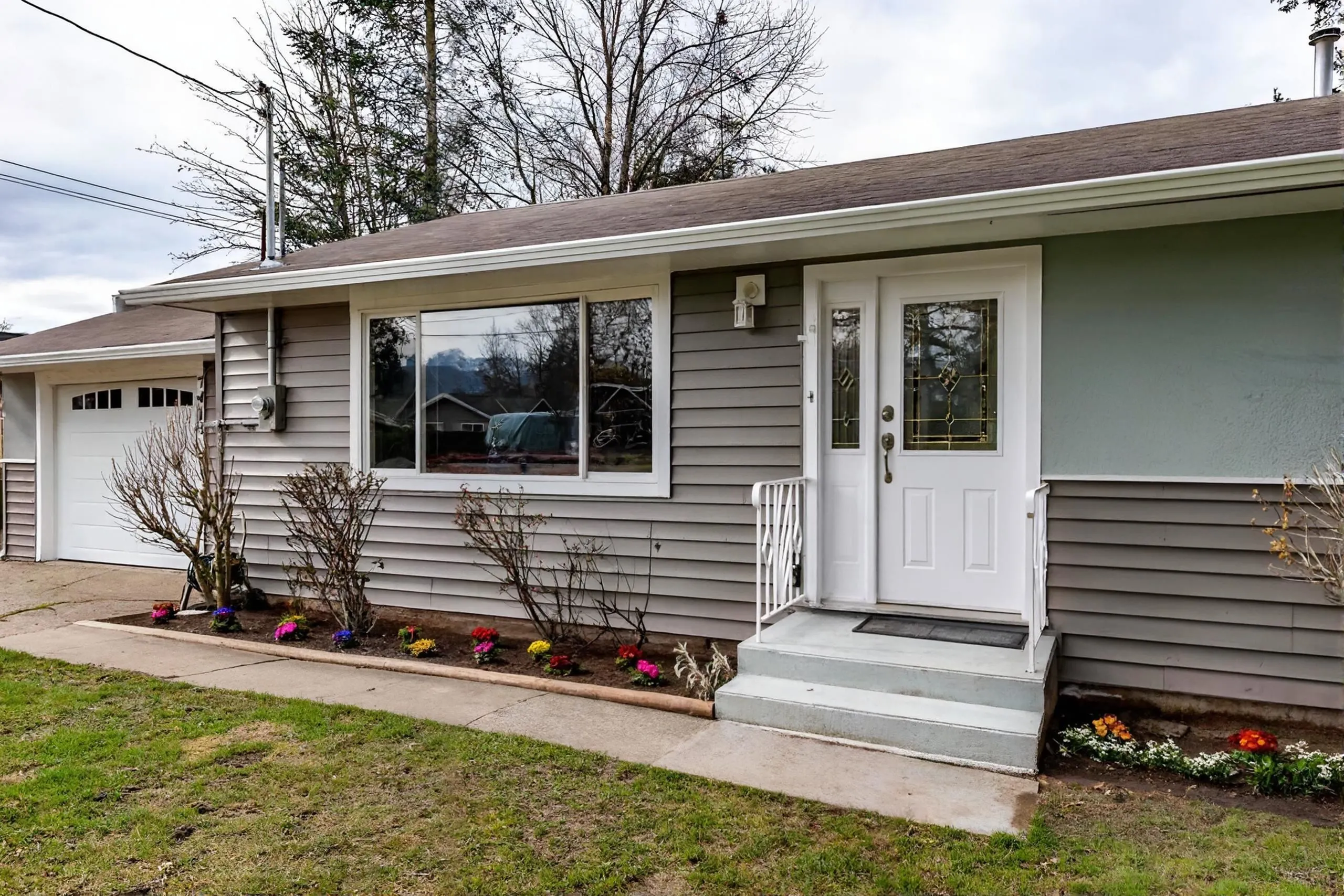 7413 Leary Crescent