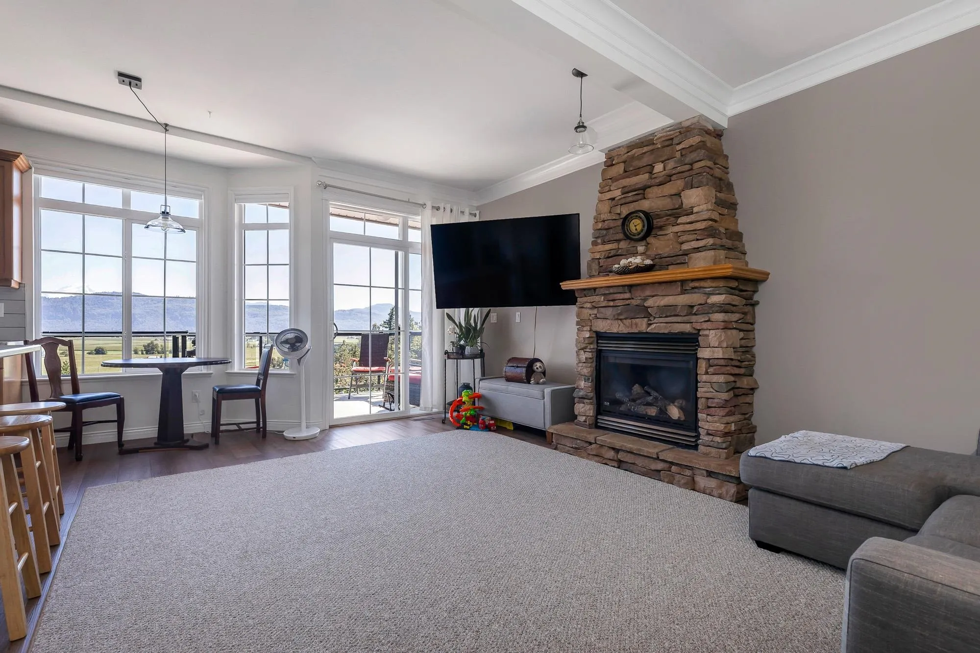 11 2088 Winfield Drive
