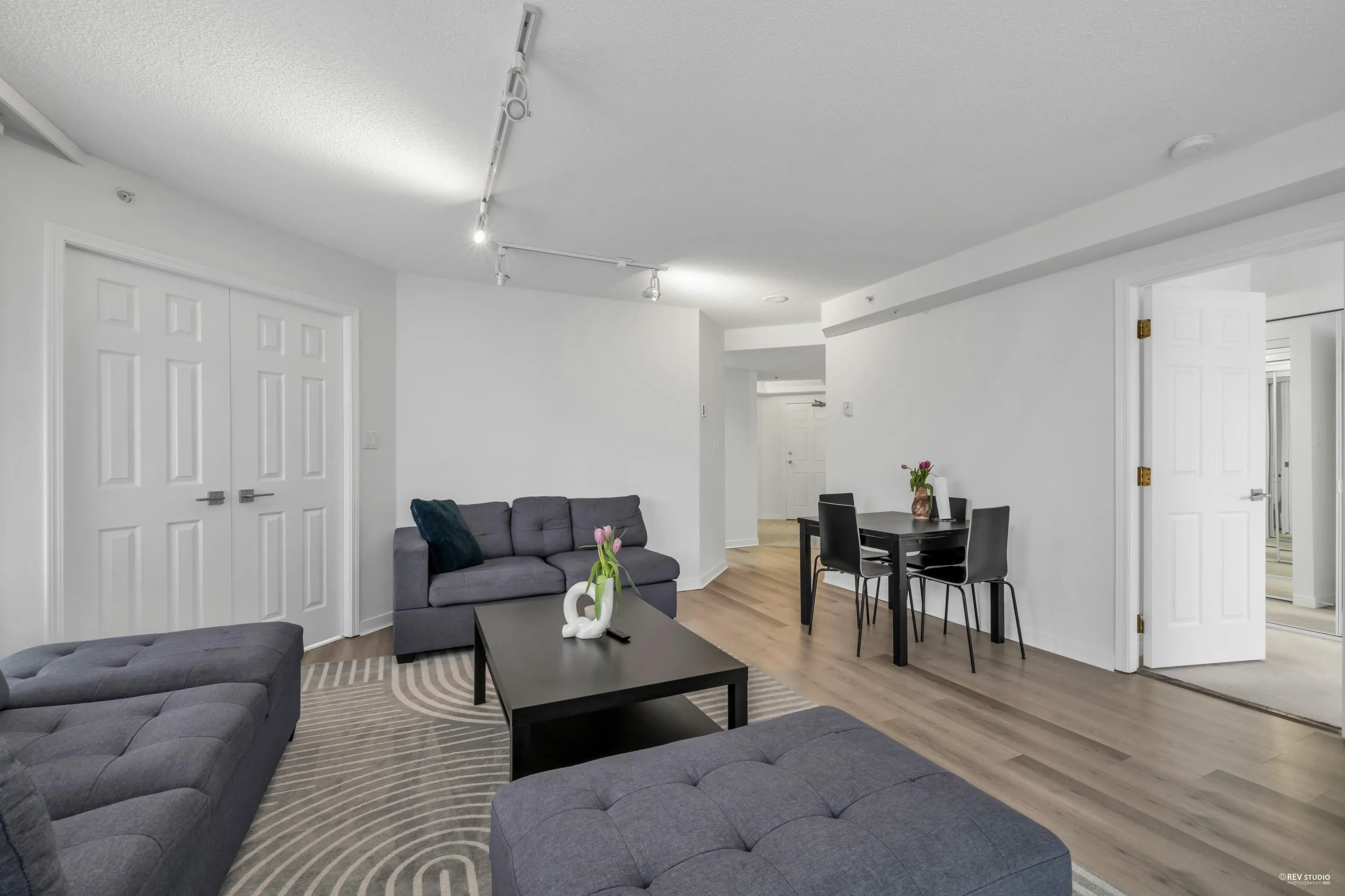 1601 13383 108 Avenue