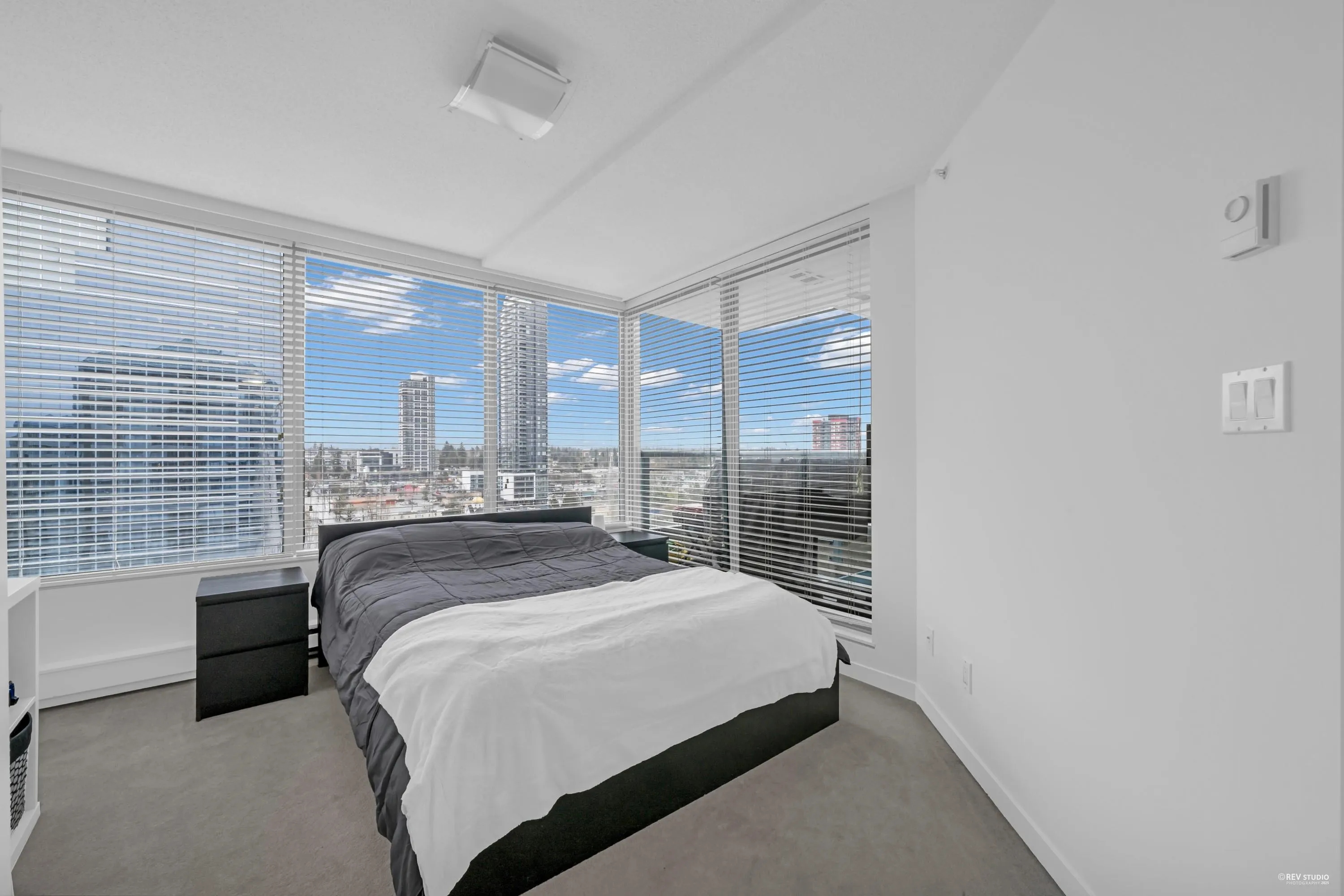 1601 13383 108 Avenue