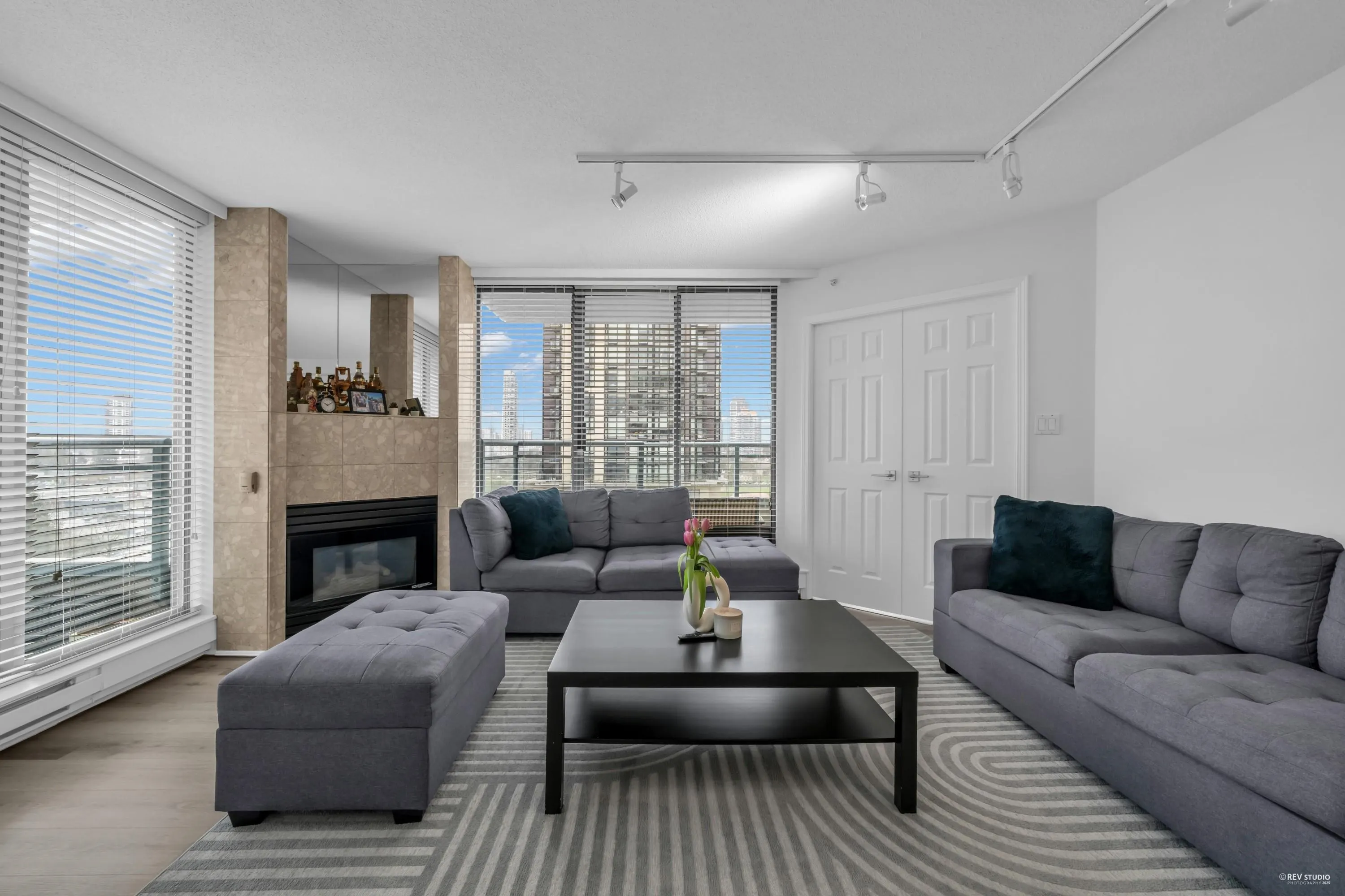 1601 13383 108 Avenue