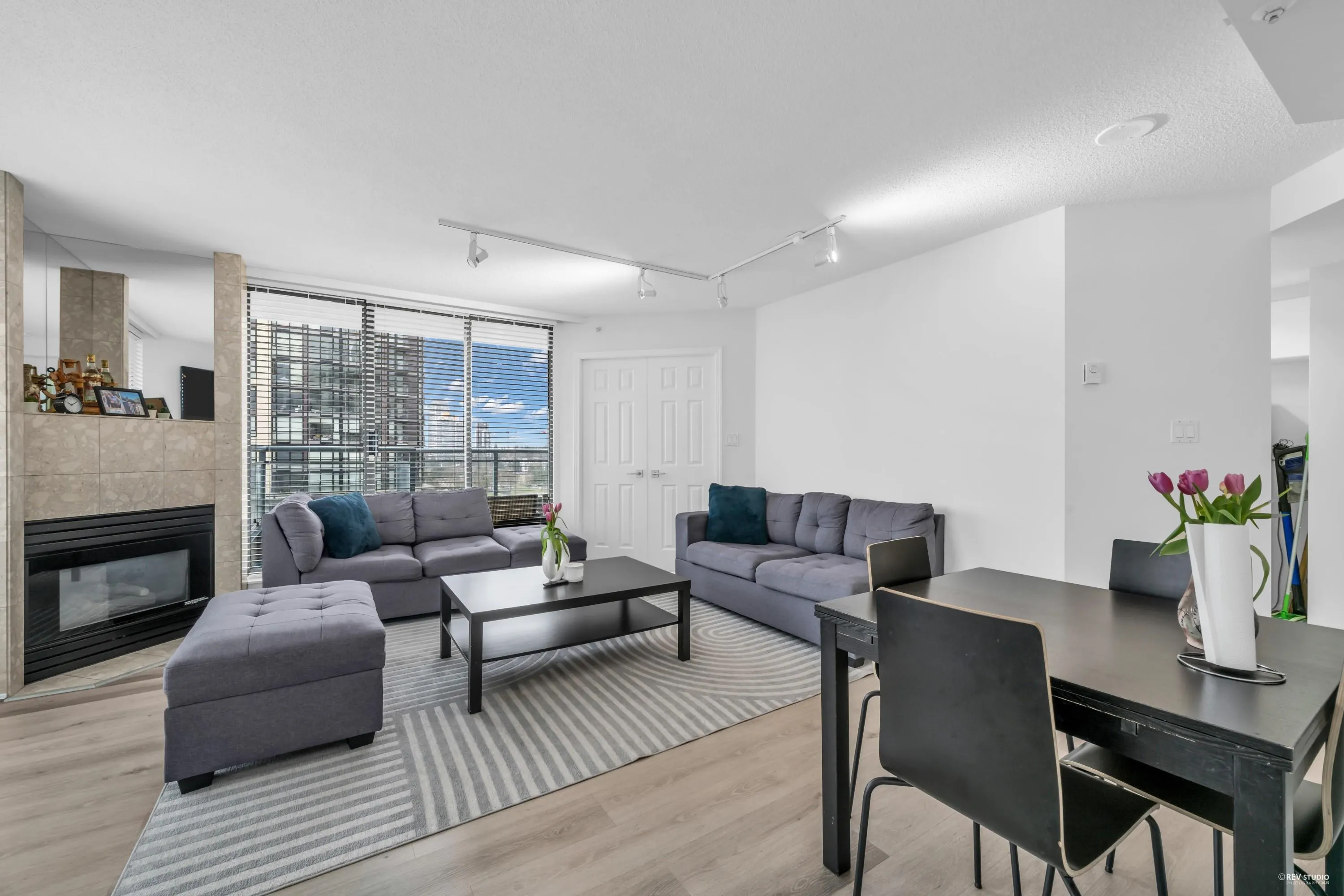 1601 13383 108 Avenue