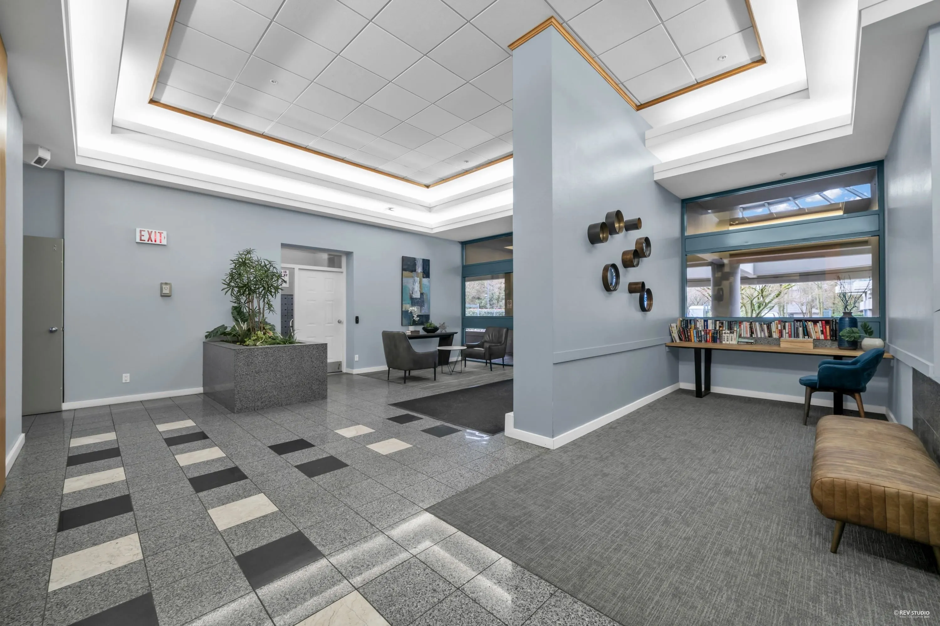 1601 13383 108 Avenue