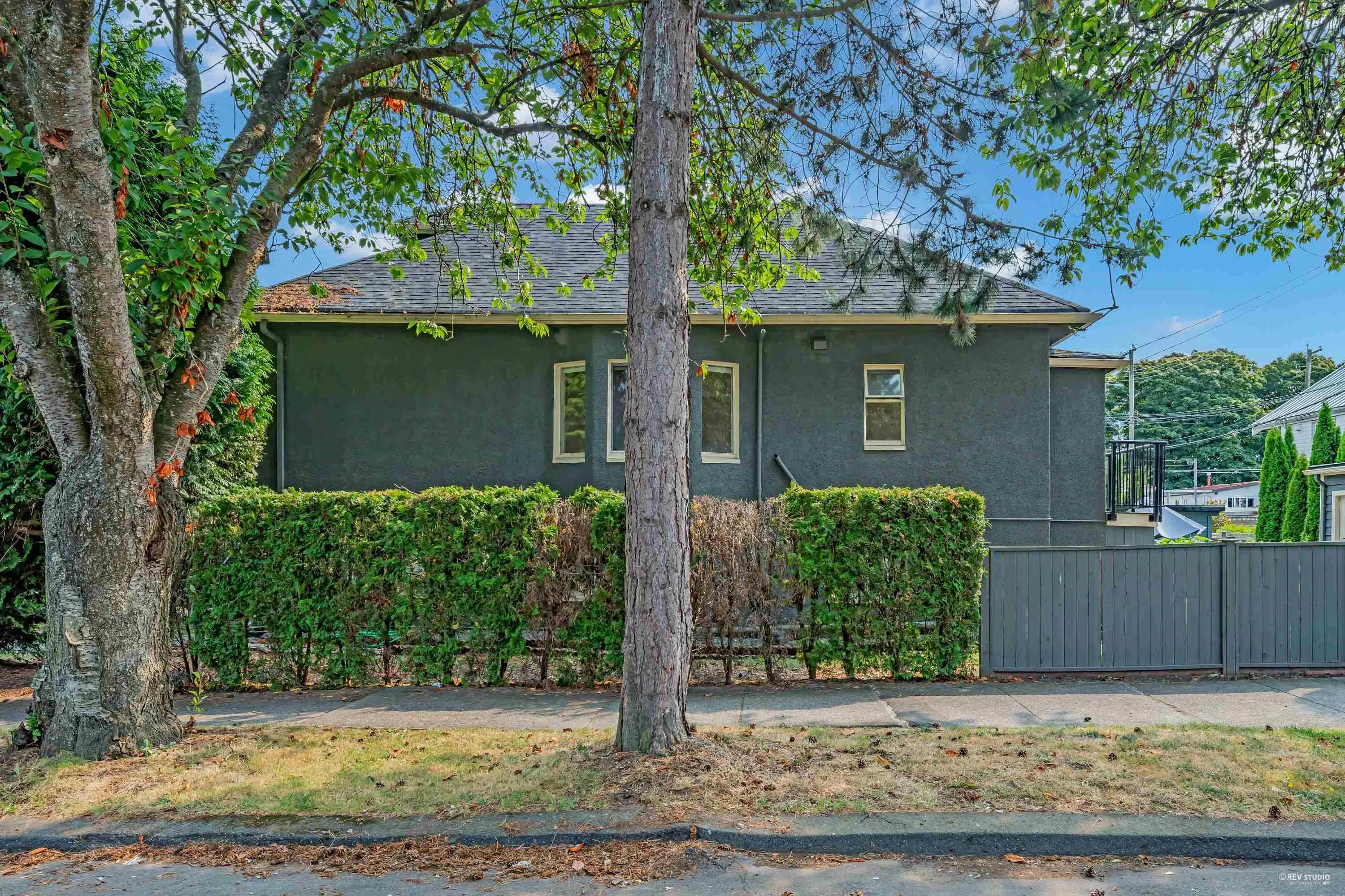 3403 Carolina Street