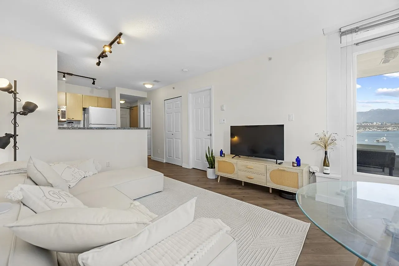 1601 1420 W Georgia Street