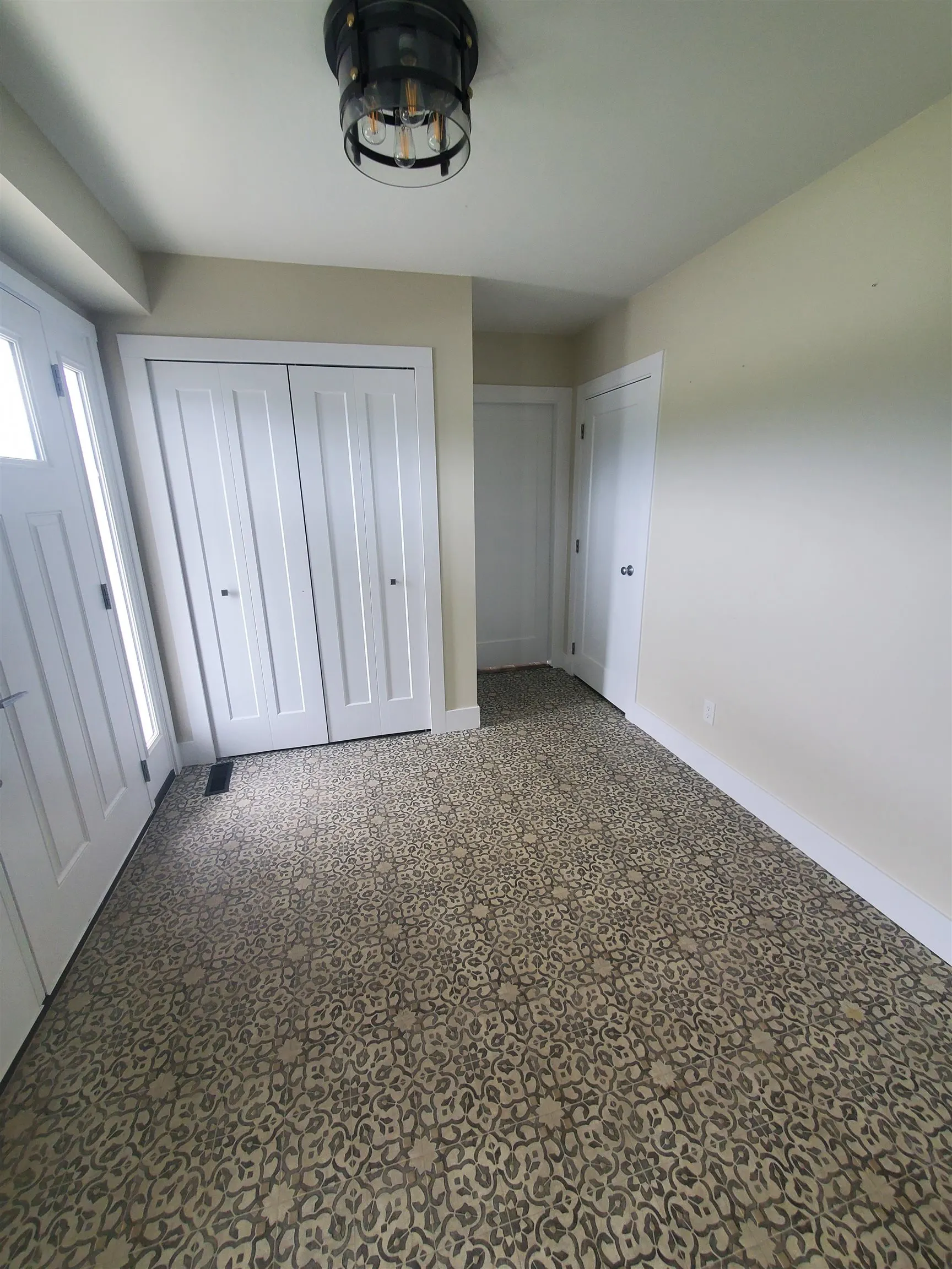 8875 Prest Road Road