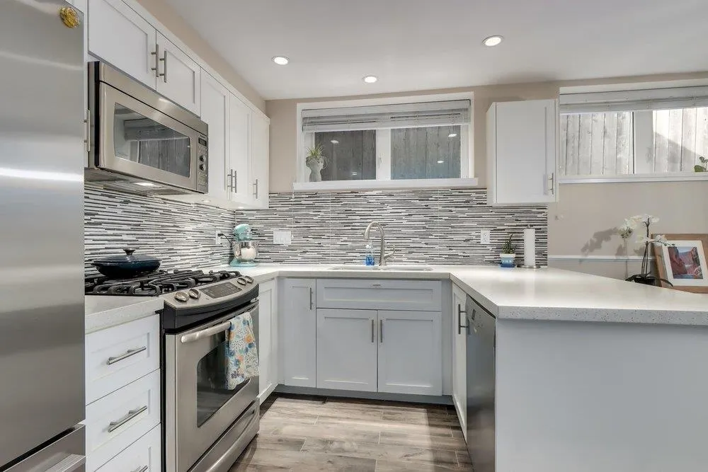 317 W 16th Avenue