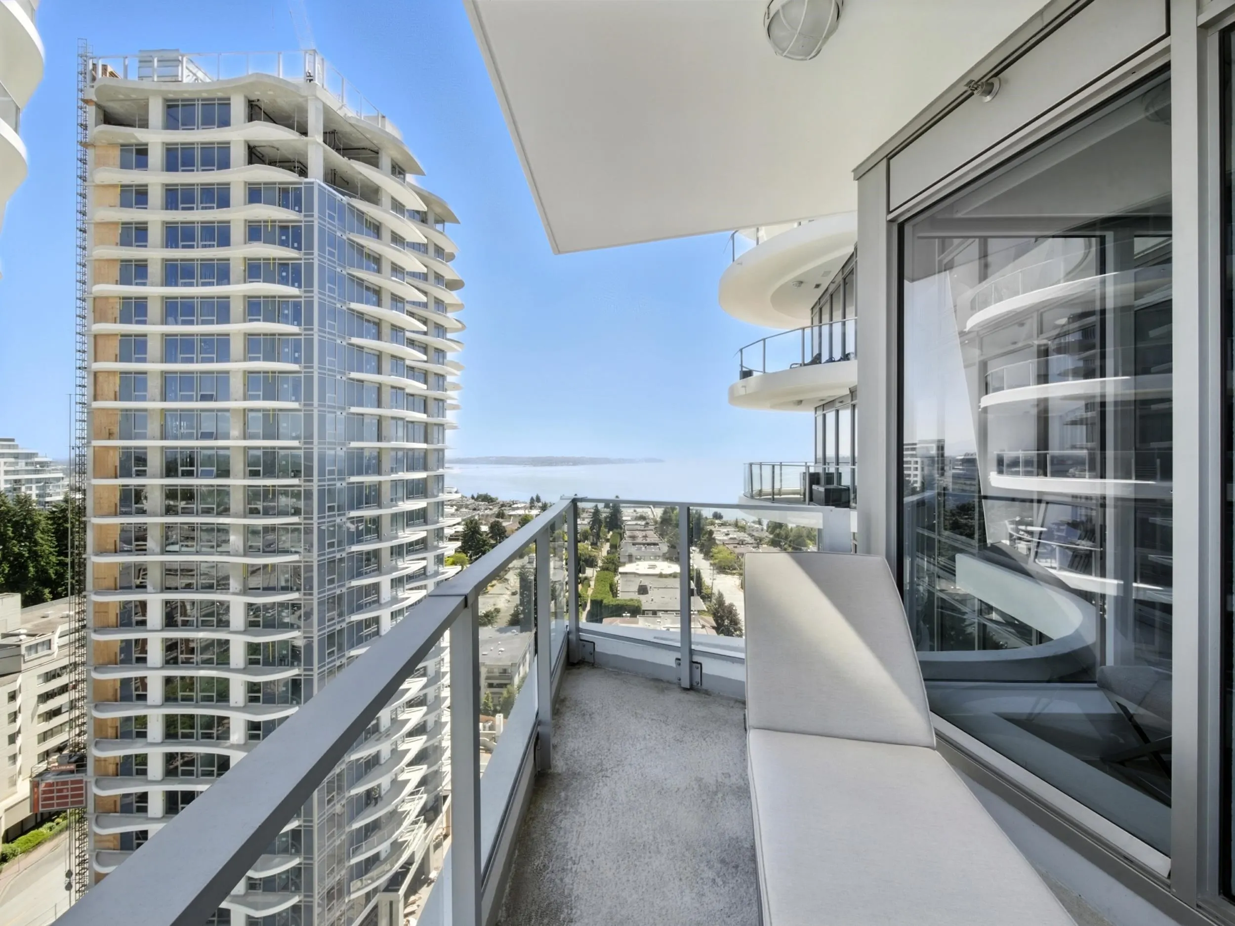 1604 1500 Martin Street