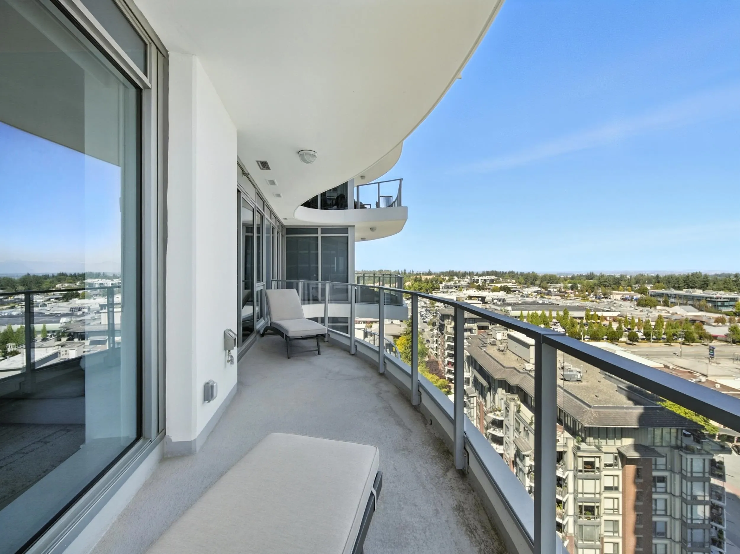 1604 1500 Martin Street