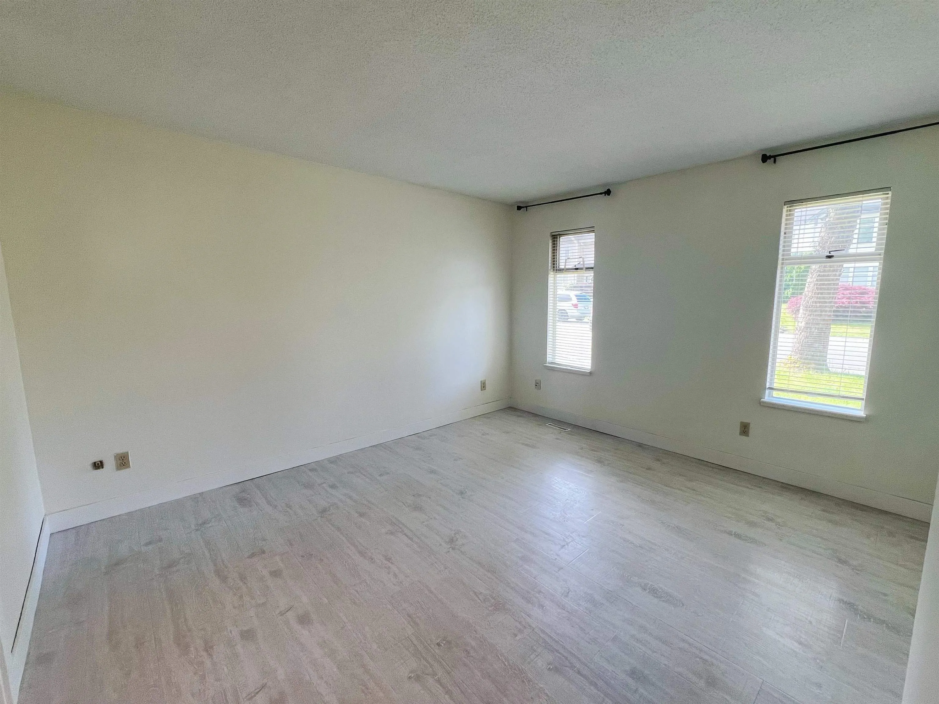 22641 Kendrick Loop