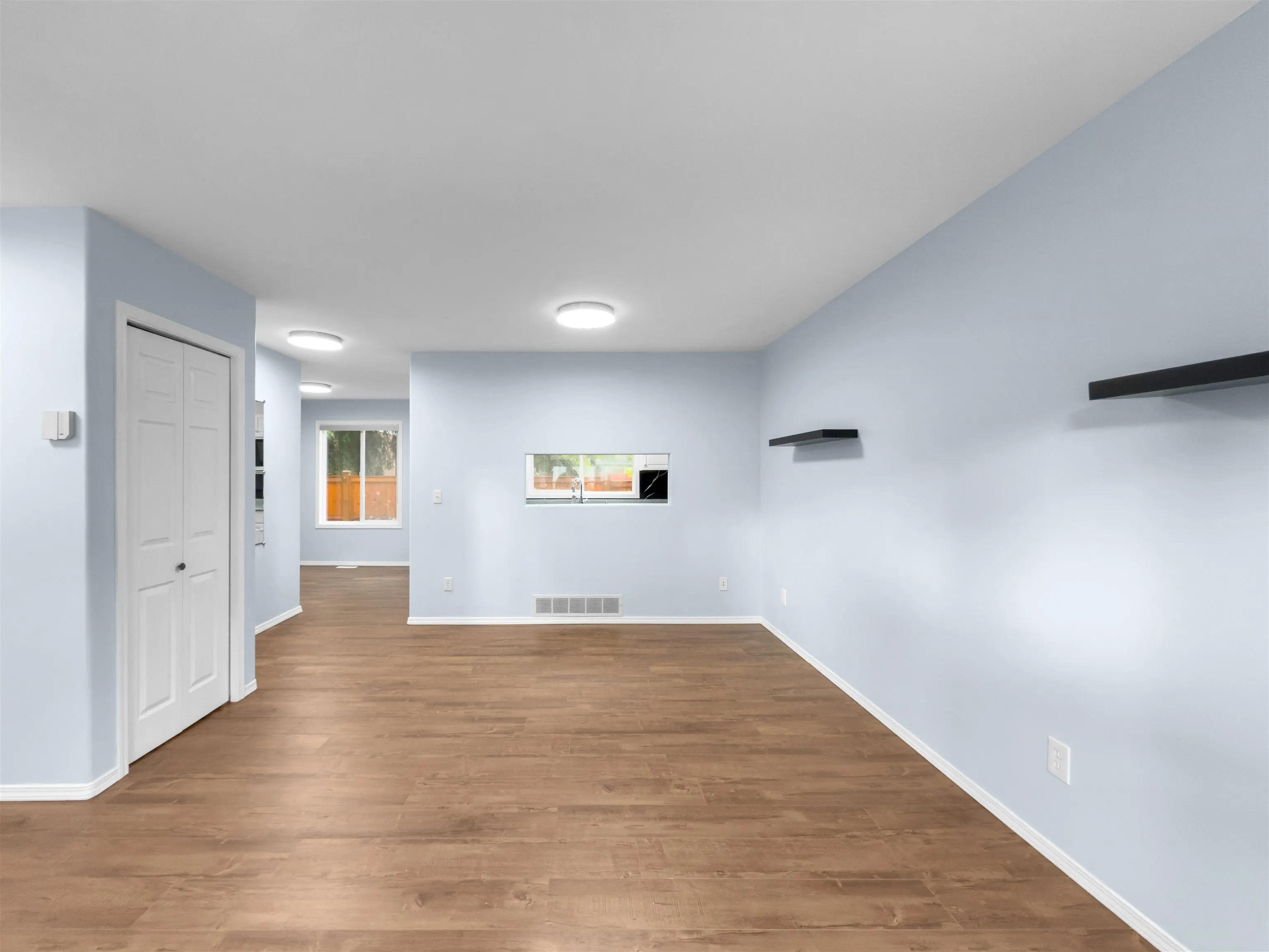 7 46209 Cessna Drive