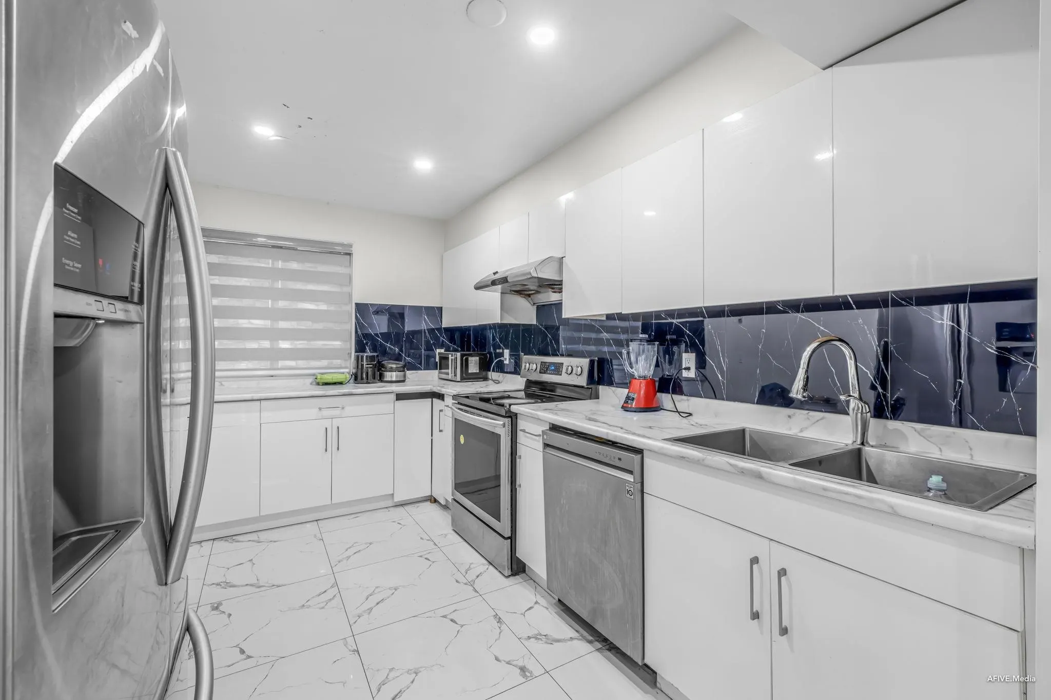 56 9955 140 Street