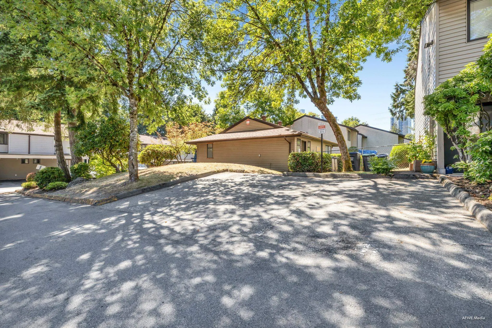 56 9955 140 Street
