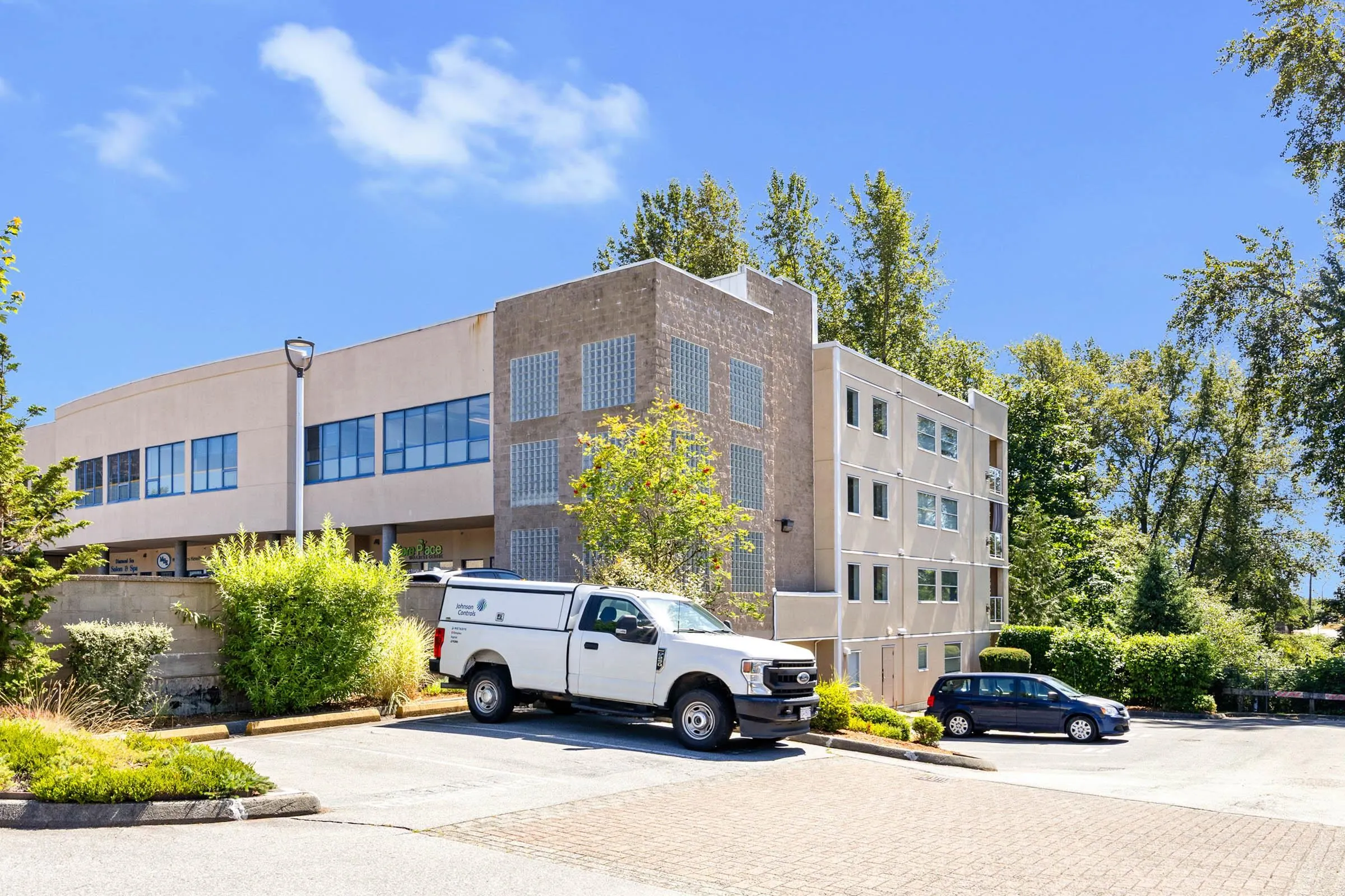 302 22722 Lougheed Highway