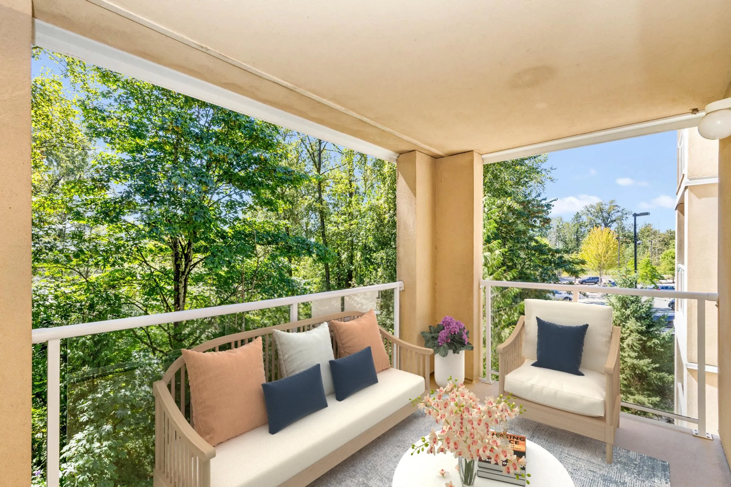 302 22722 Lougheed Highway