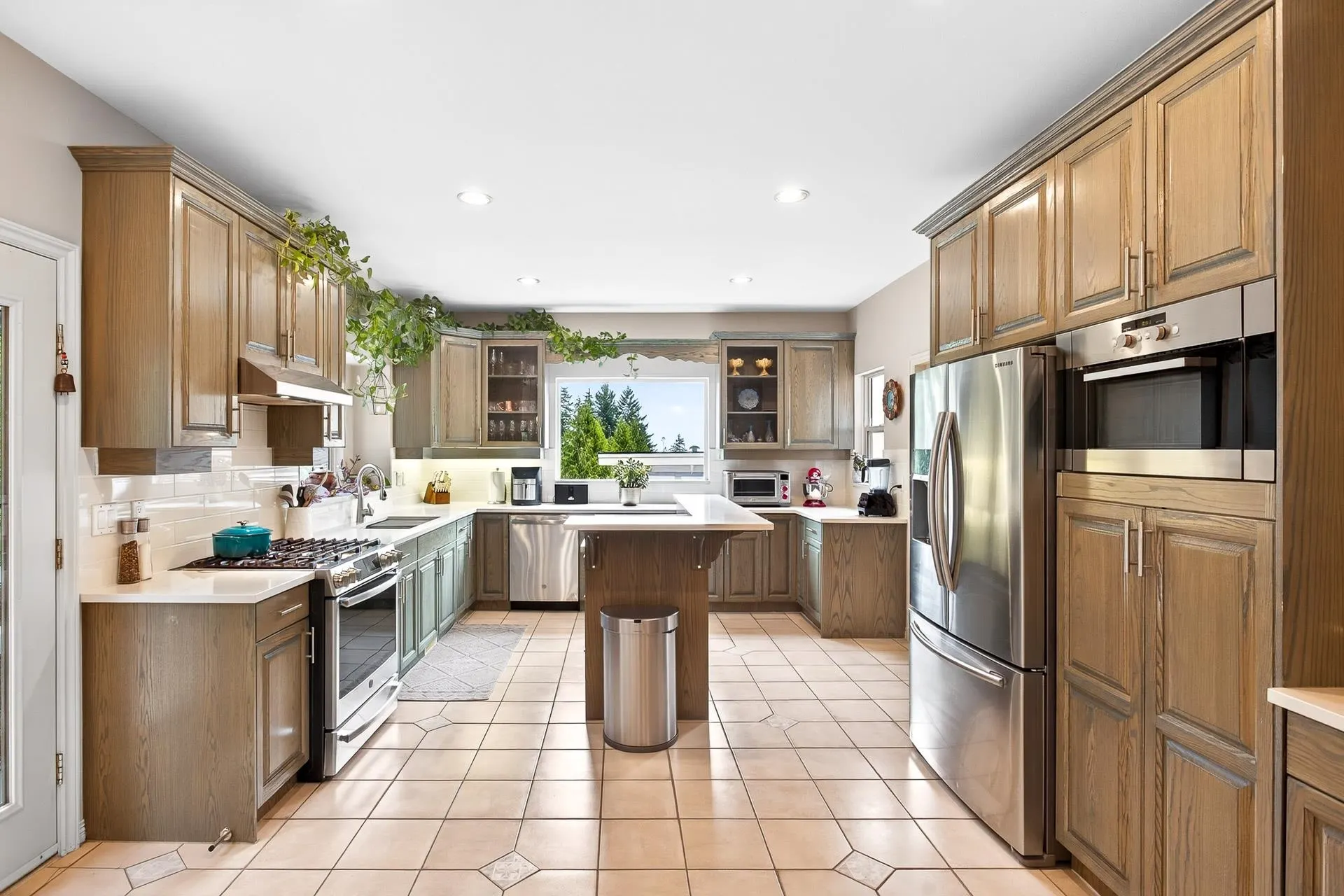 1703 Kingfisher Crescent