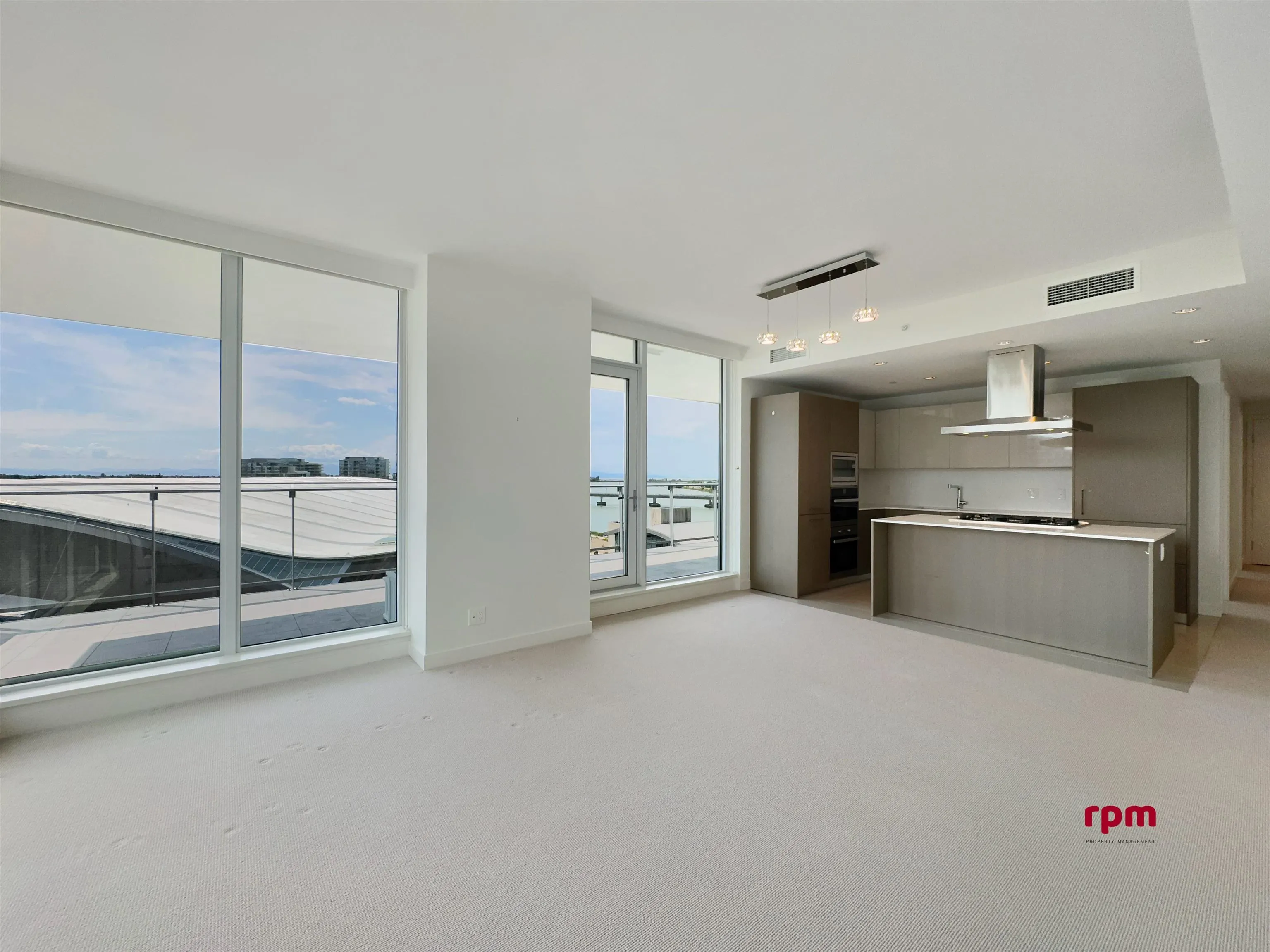 9xx 6611 Pearson Way