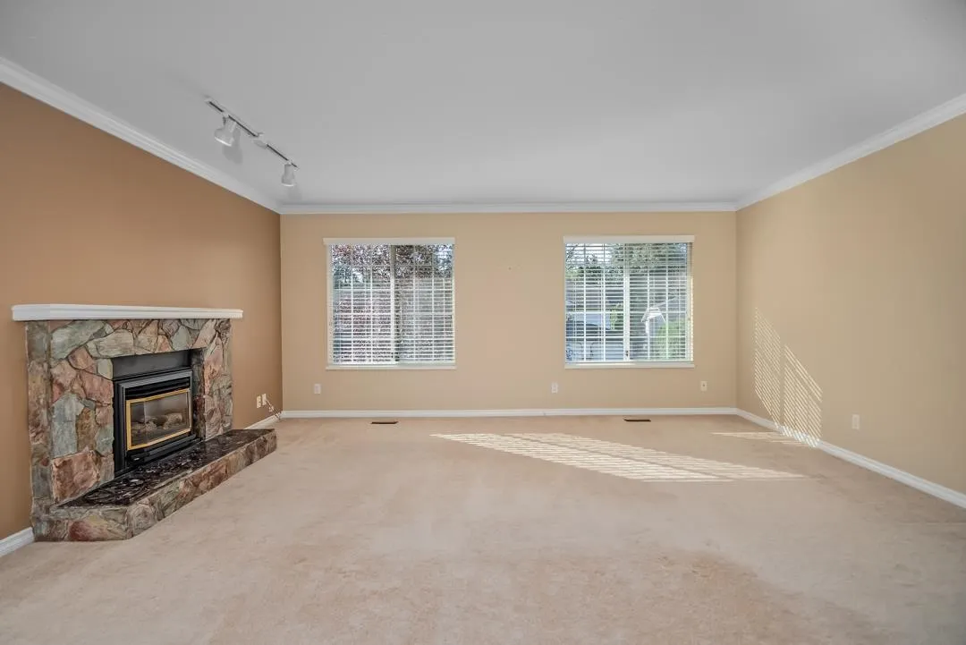2909 Crossley Drive