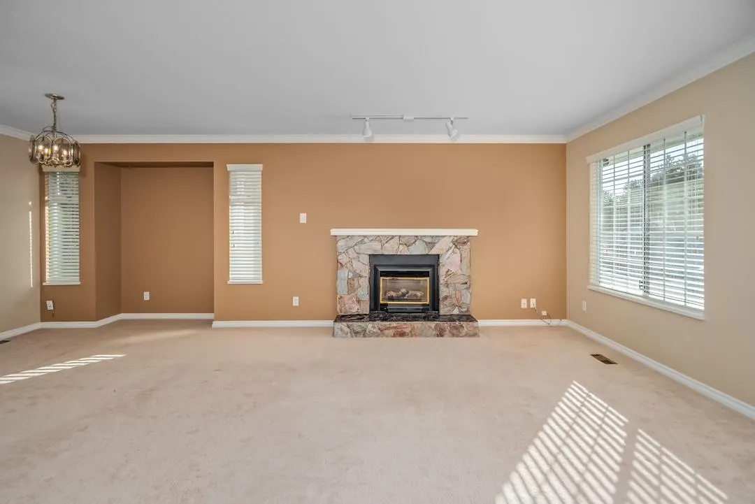 2909 Crossley Drive