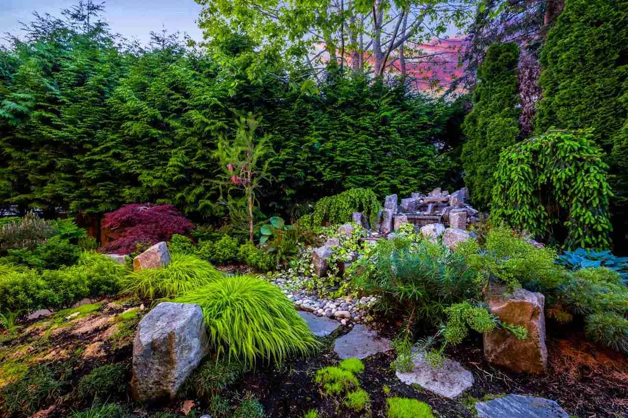 7431 Sunnymede Crescent