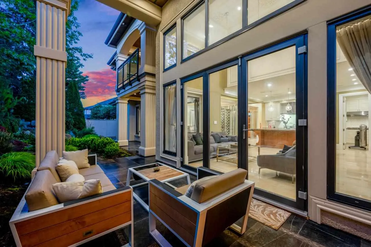 7431 Sunnymede Crescent
