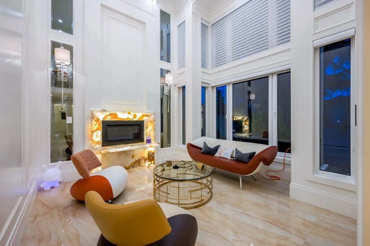 7431 Sunnymede Crescent