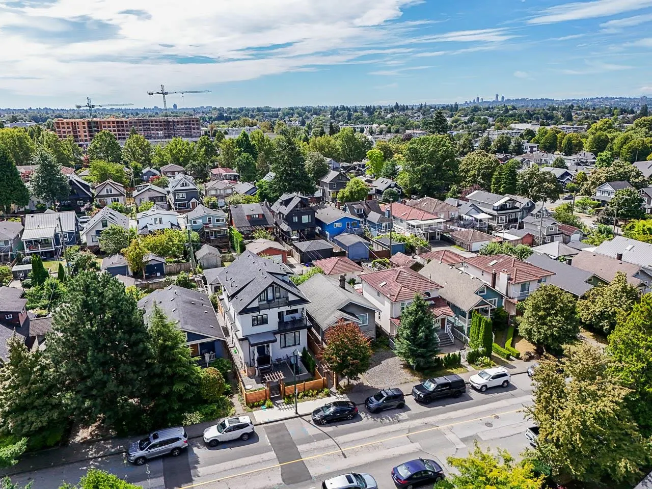 2554 Dundas Street