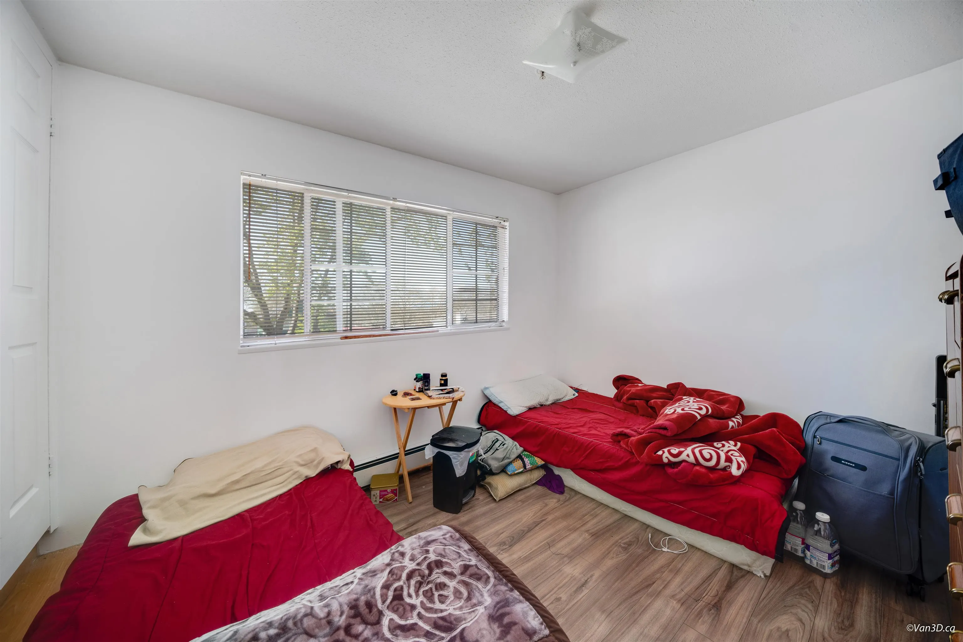 4502 Nanaimo Street
